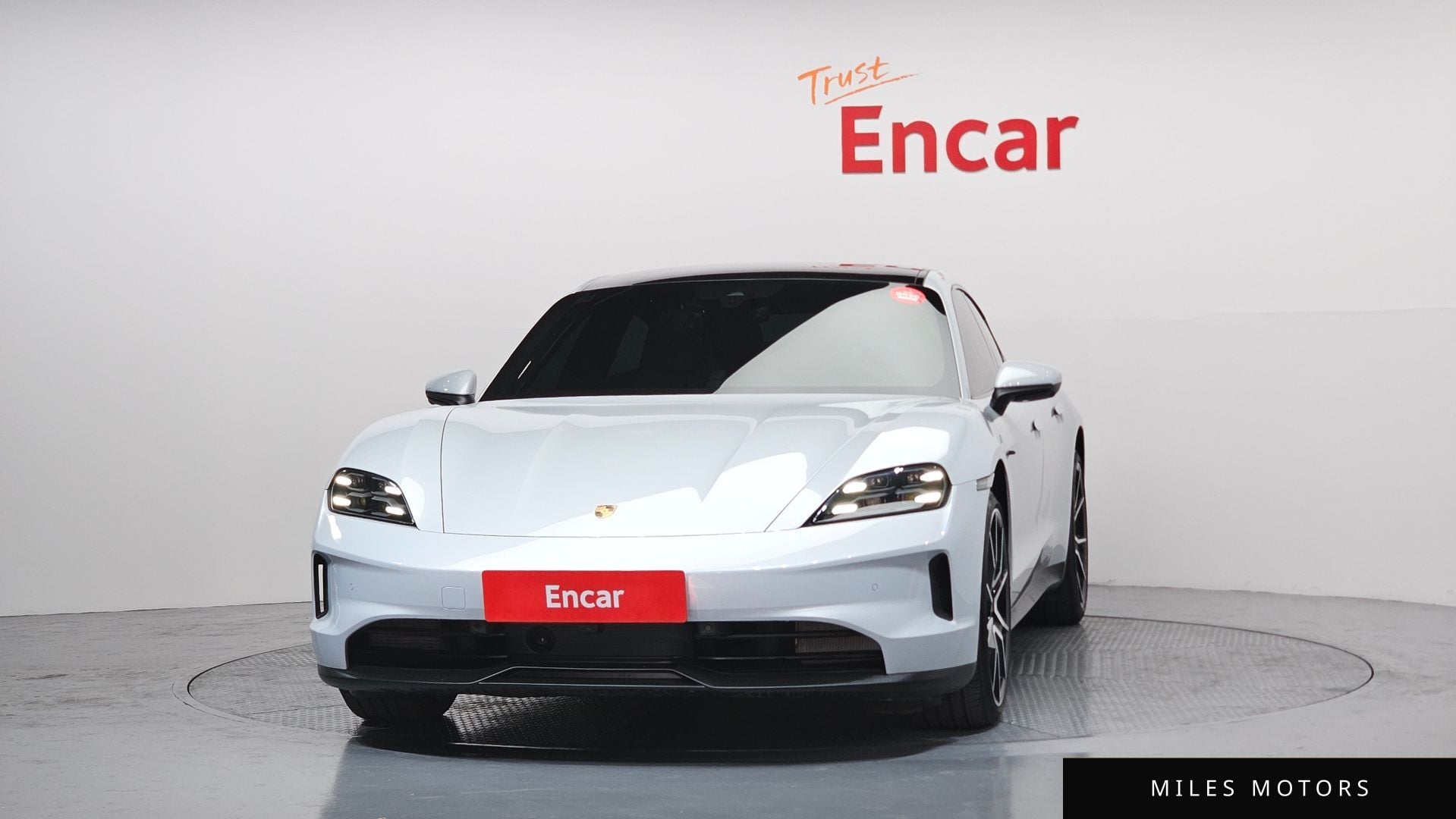 Porsche Taycan 2025 — миниатюра 3