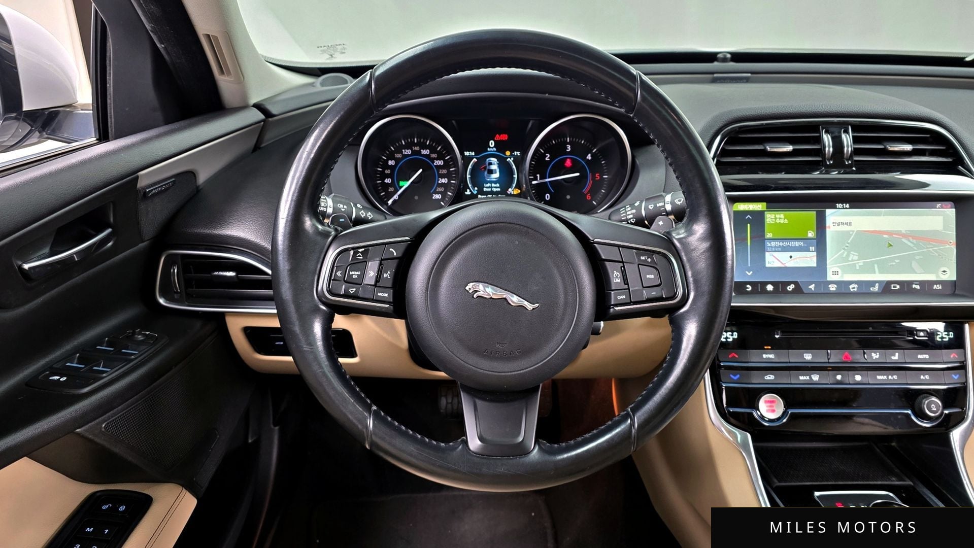 Jaguar XE 2017 — миниатюра 13