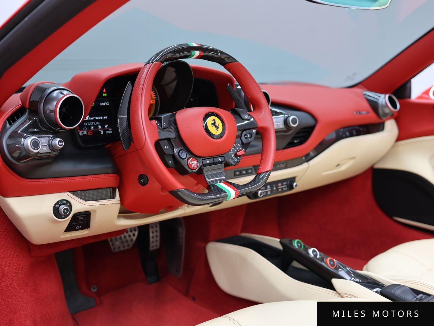 Ferrari F8 스파이더 2021 — миниатюра 7