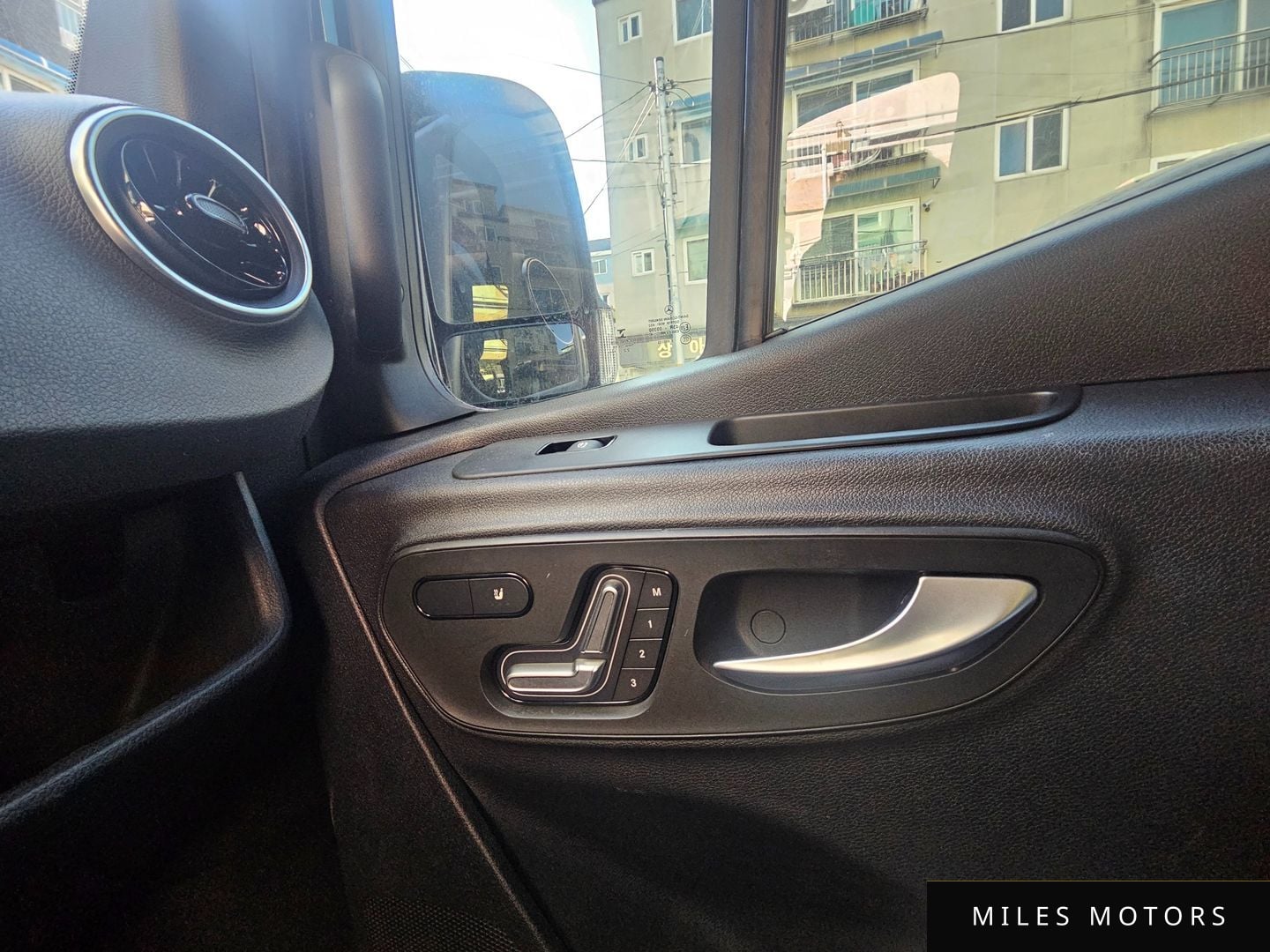 Mercedes-Benz Sprinter 2023 — миниатюра 7