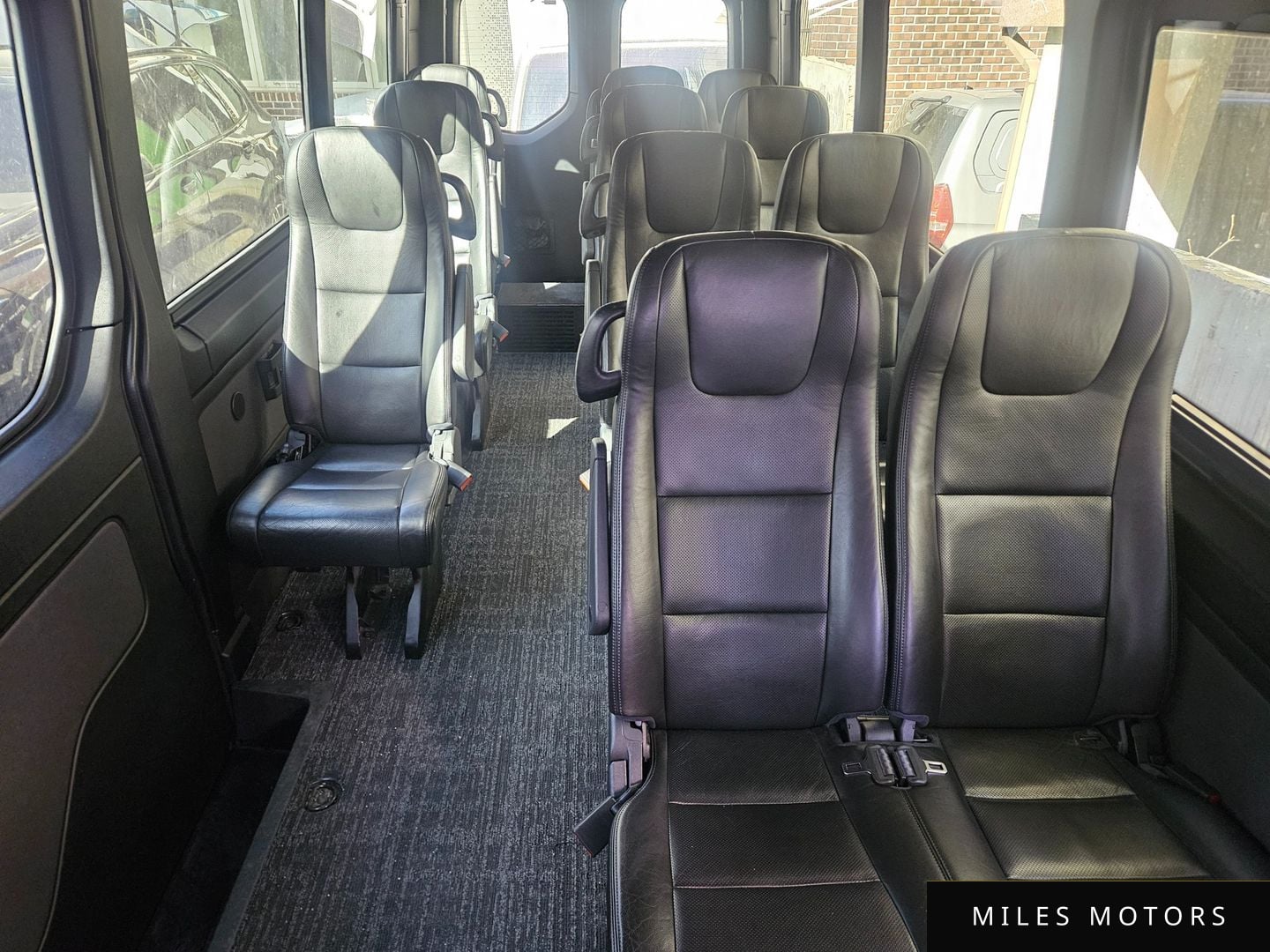 Mercedes-Benz Sprinter 2023 — миниатюра 8