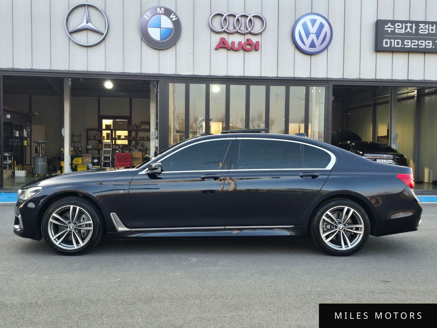BMW 7 Series (G11) 2017 — миниатюра 3