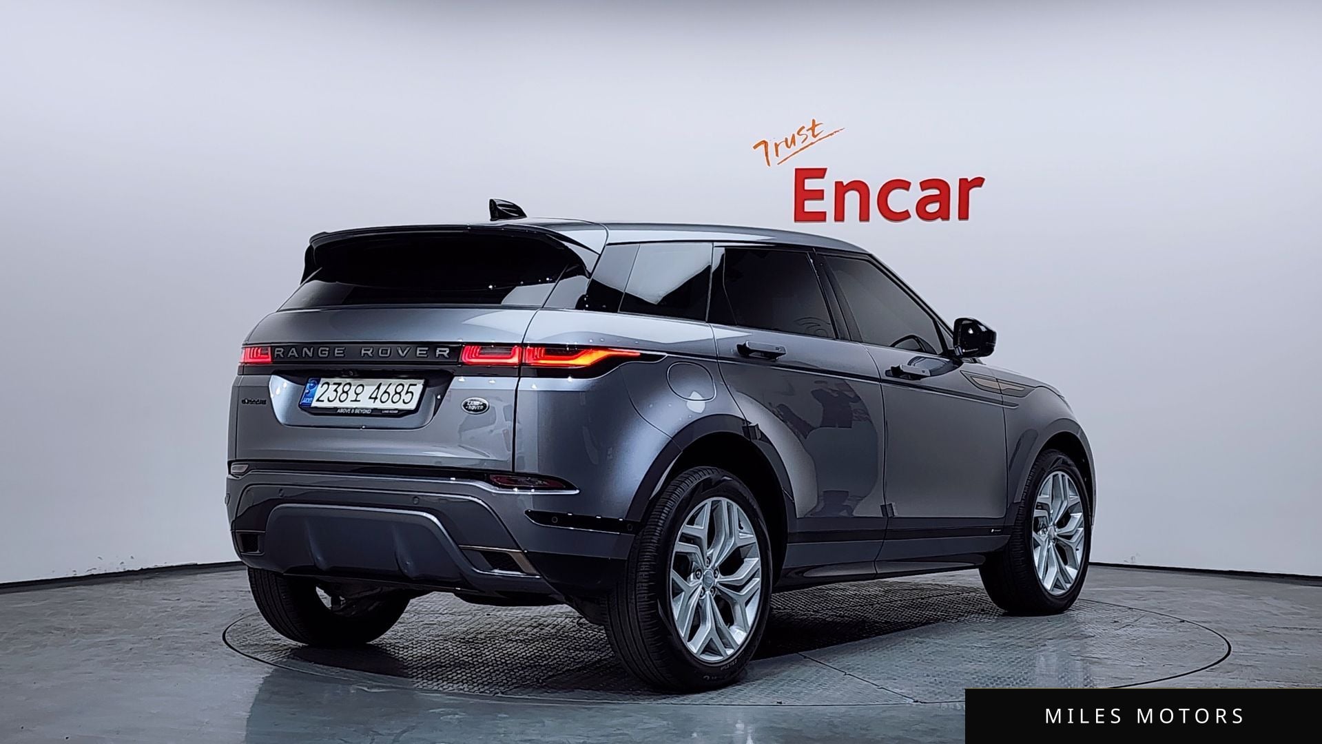 Land Rover 레인지로버 이보크 2021 — миниатюра 2