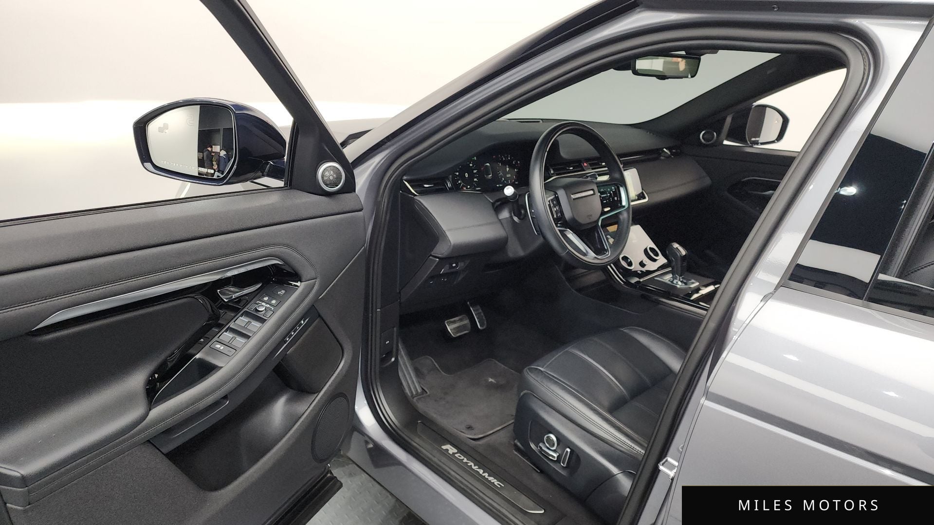 Land Rover 레인지로버 이보크 2021 — миниатюра 10