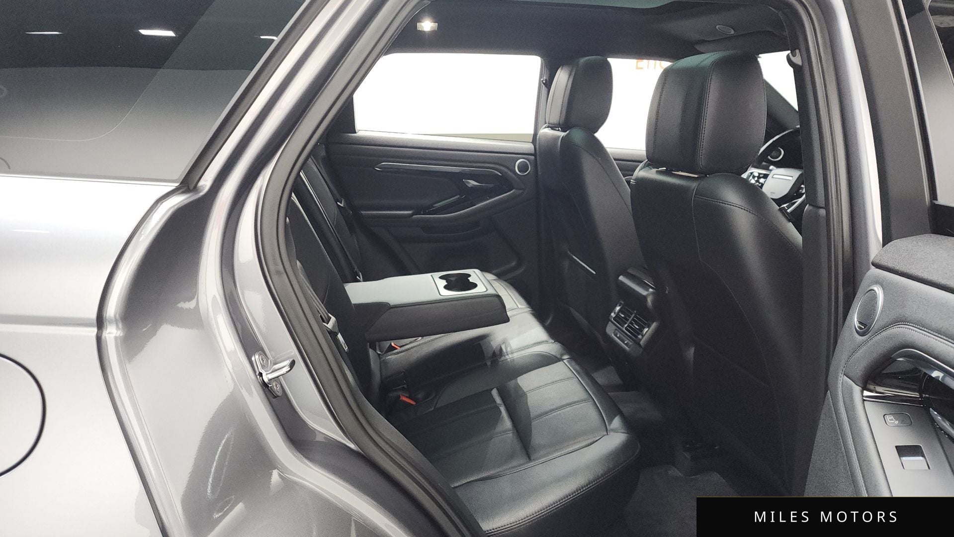 Land Rover 레인지로버 이보크 2021 — миниатюра 12