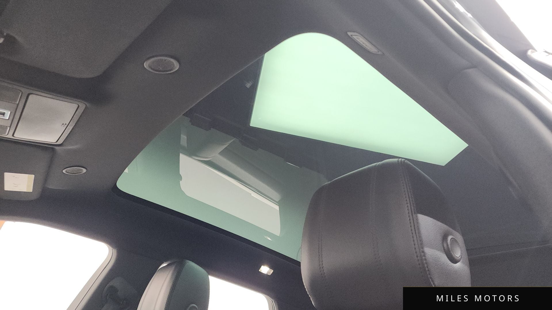 Land Rover 레인지로버 이보크 2021 — миниатюра 18