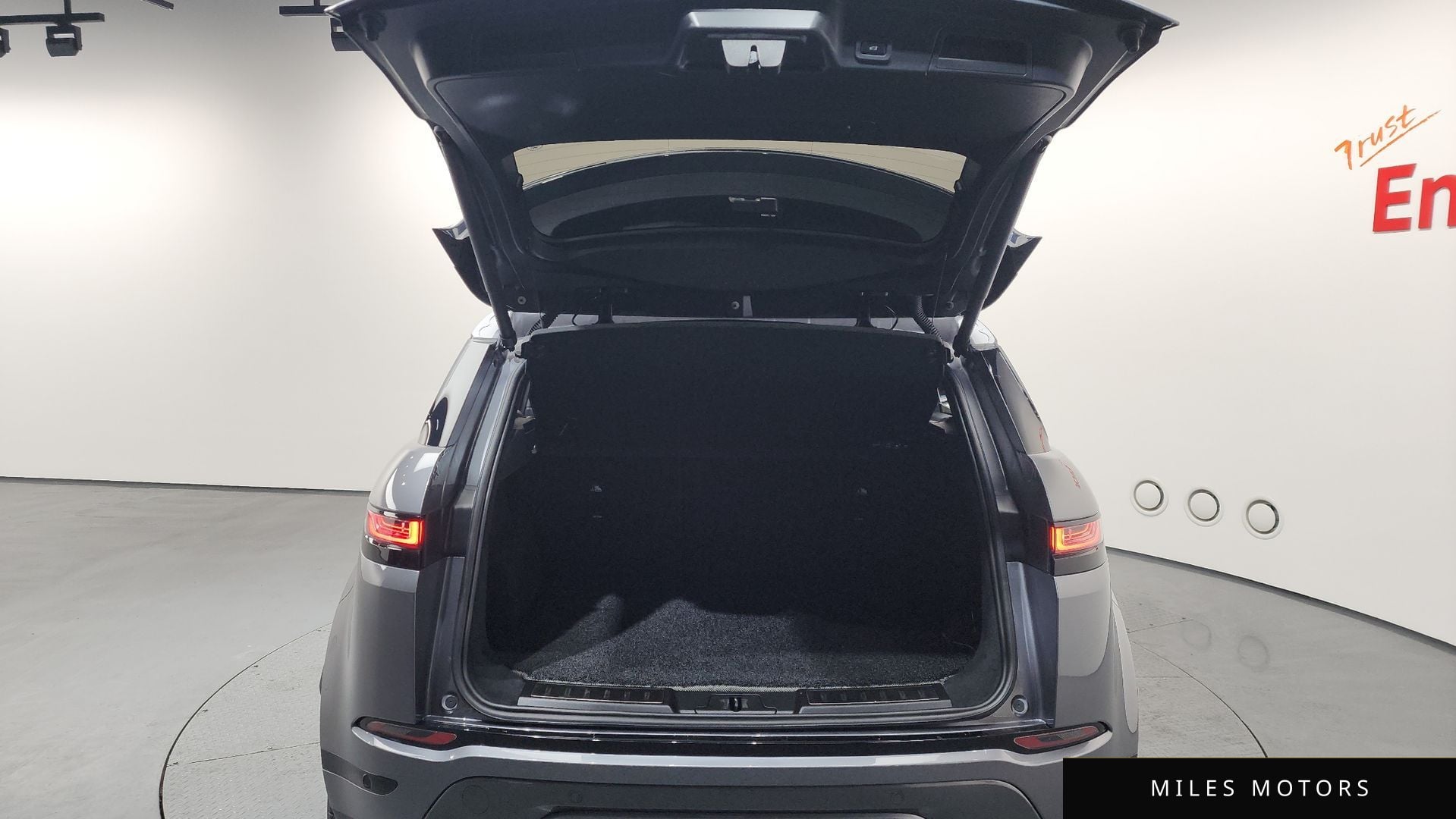 Land Rover 레인지로버 이보크 2021 — миниатюра 20