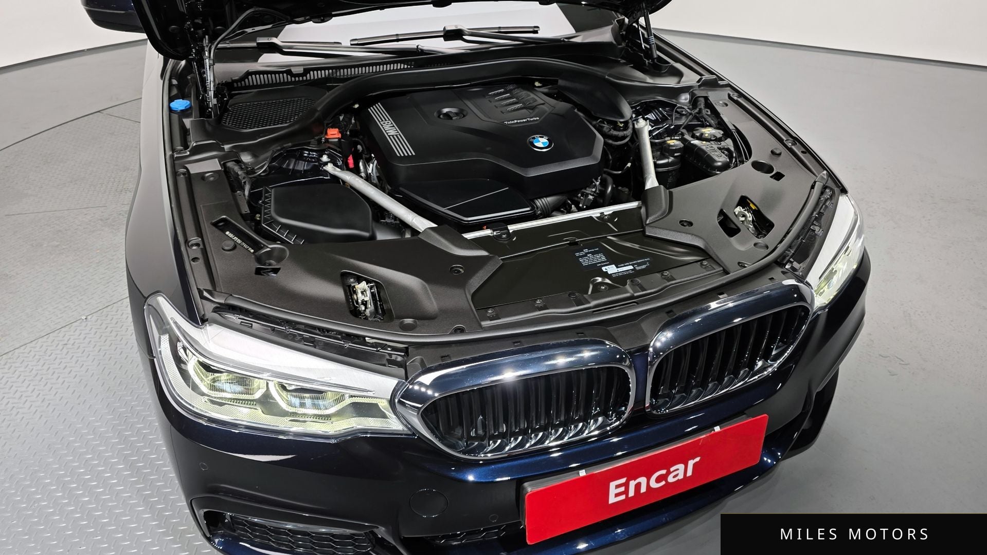 BMW 5 Series (G30) 2020 — миниатюра 6