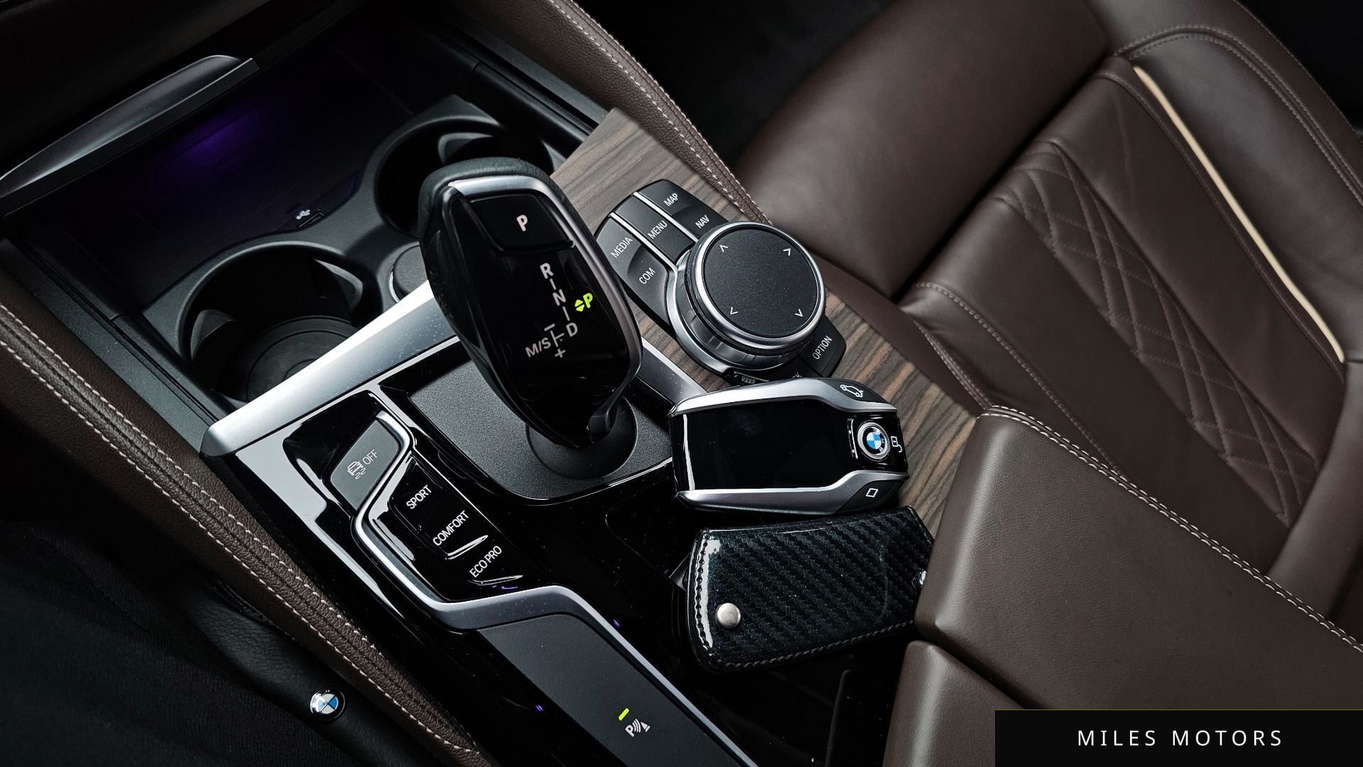 BMW 5 Series (G30) 2020 — миниатюра 9