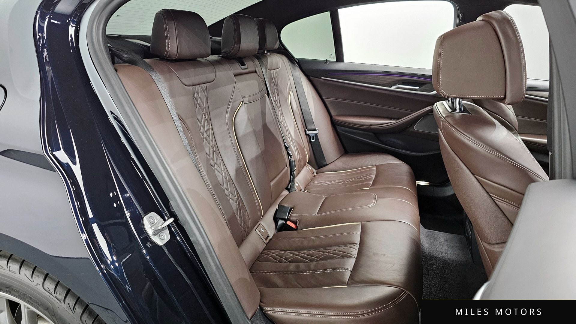 BMW 5 Series (G30) 2020 — миниатюра 12