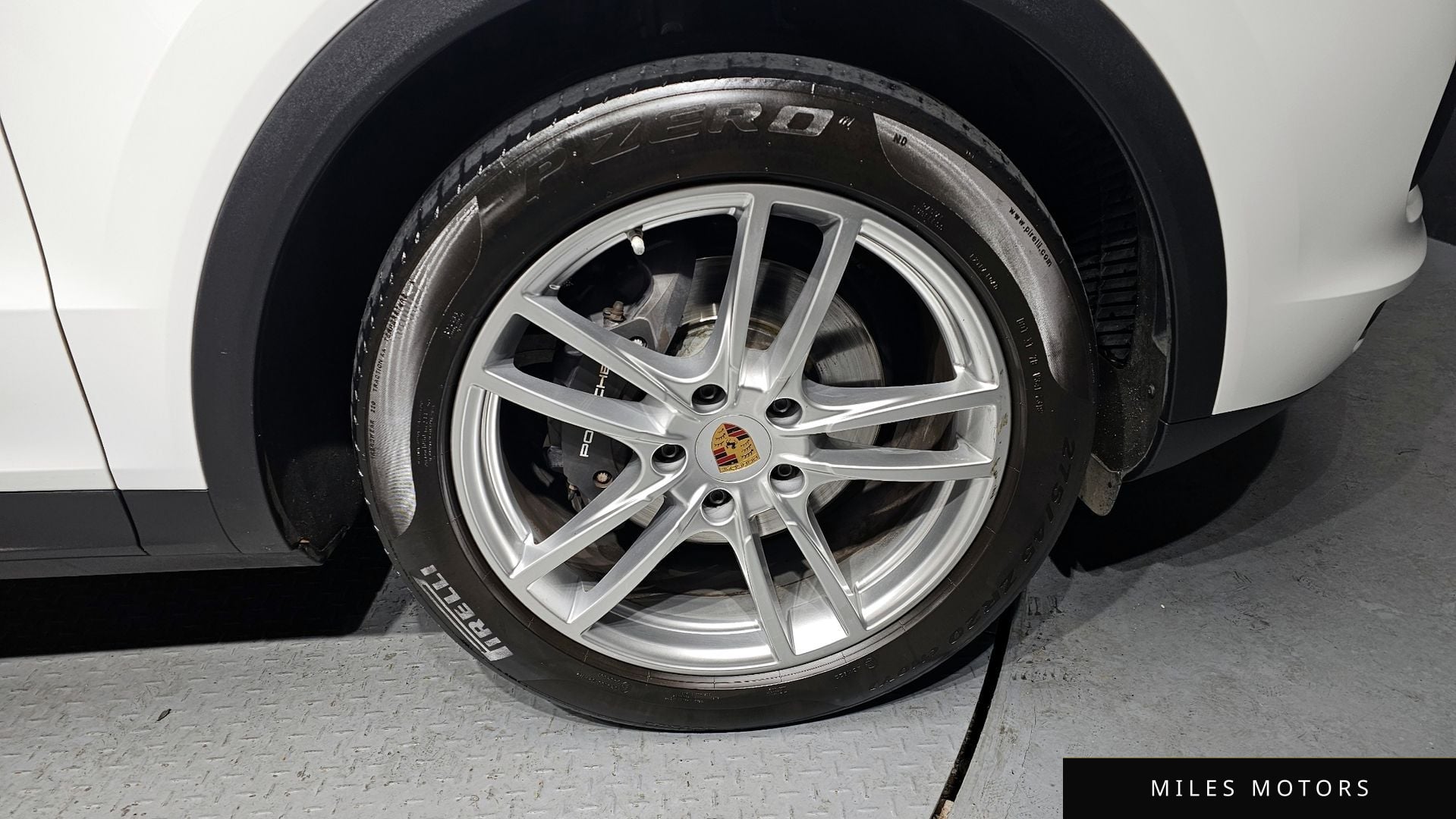 Porsche Cayenne 2019 — миниатюра 5