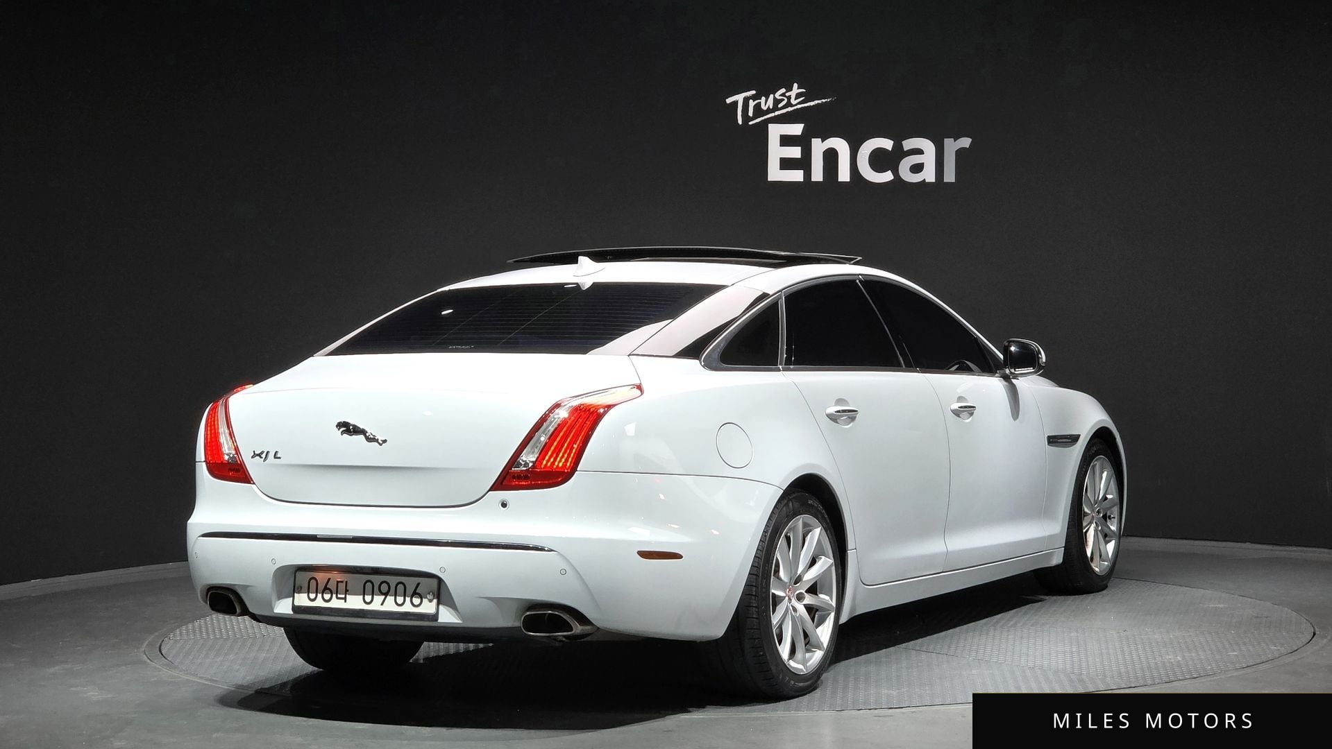Jaguar All New XJ 2015 — миниатюра 2