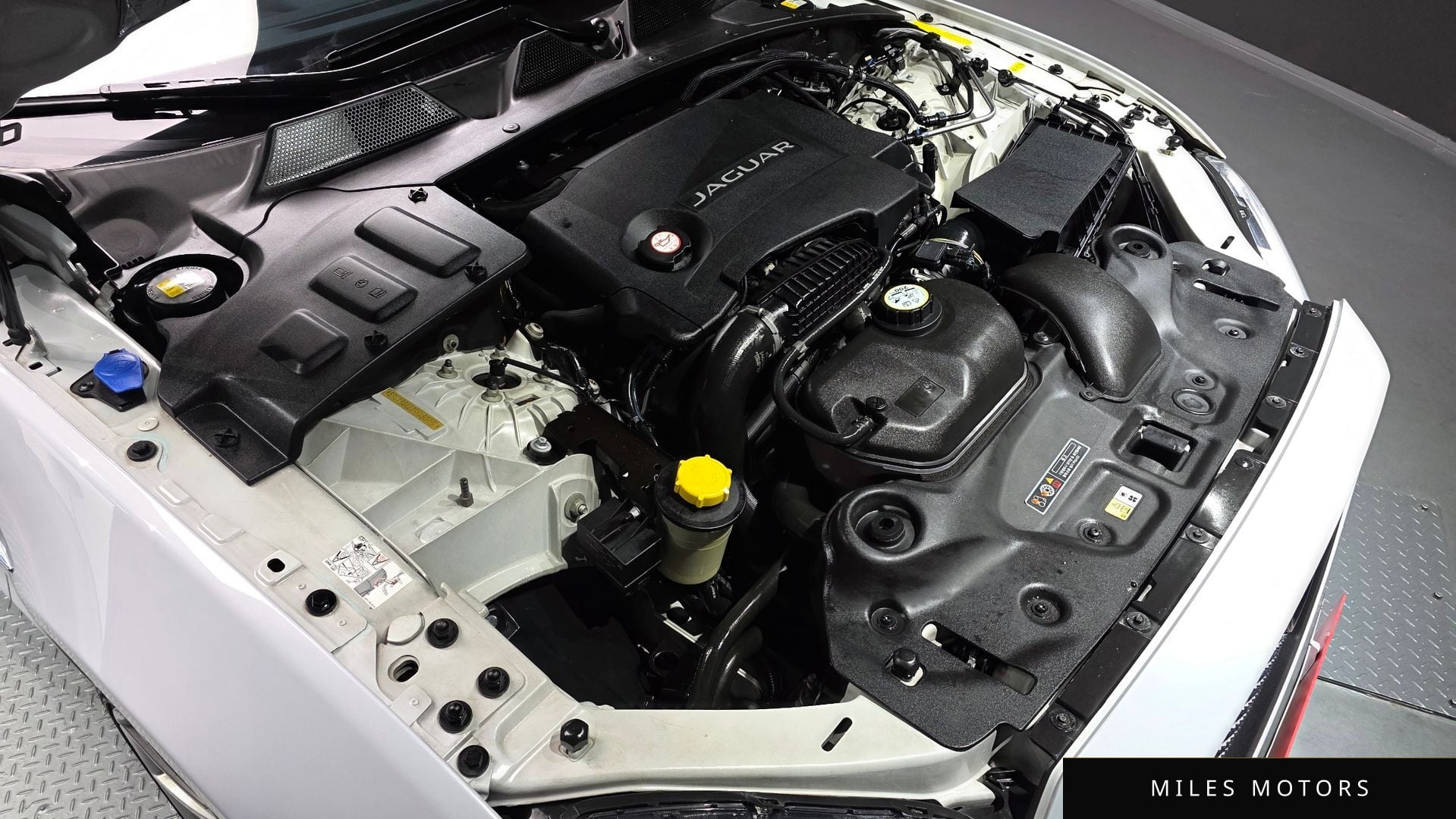 Jaguar All New XJ 2015 — миниатюра 6