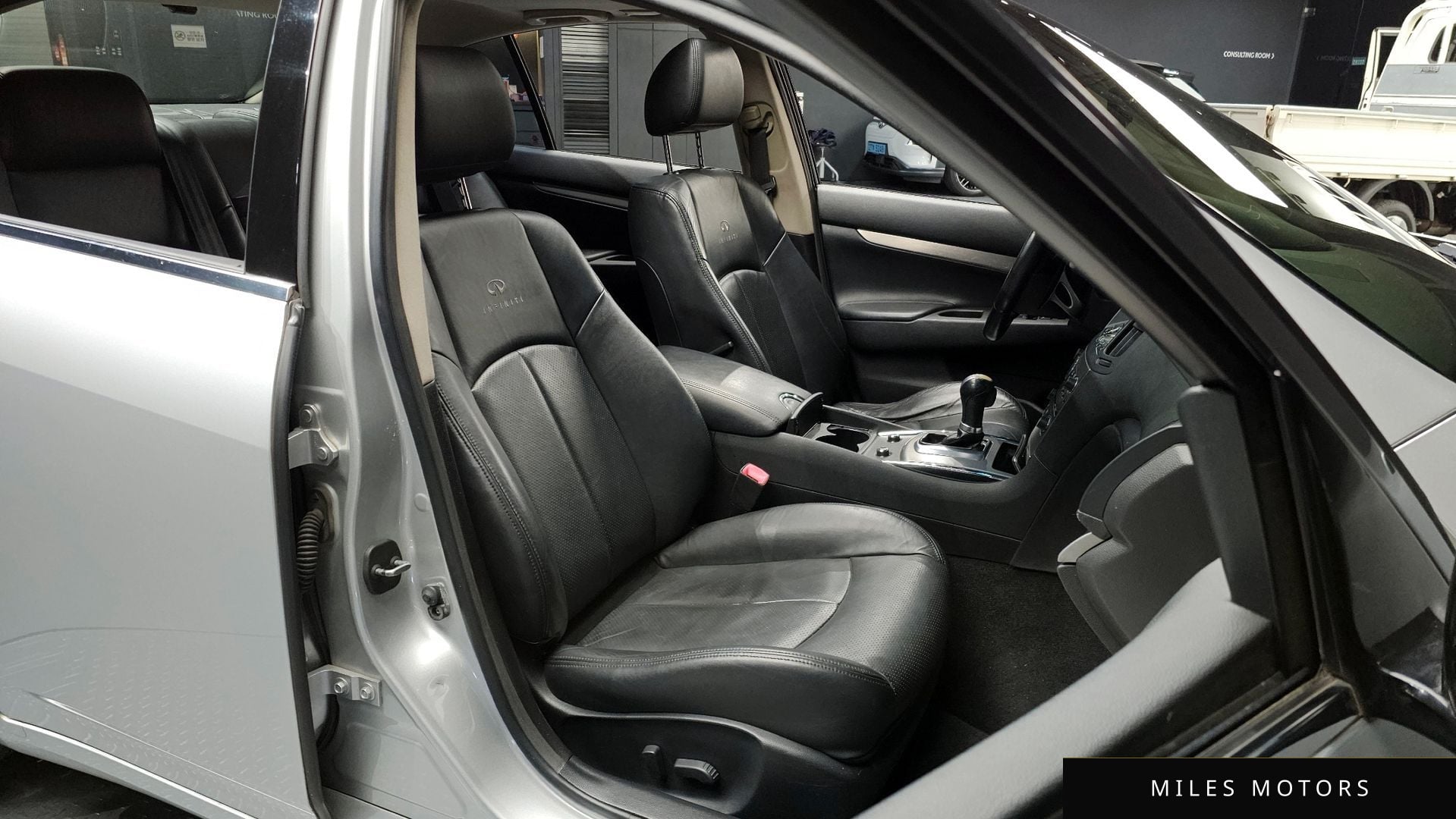Infiniti G37 2010 — миниатюра 10