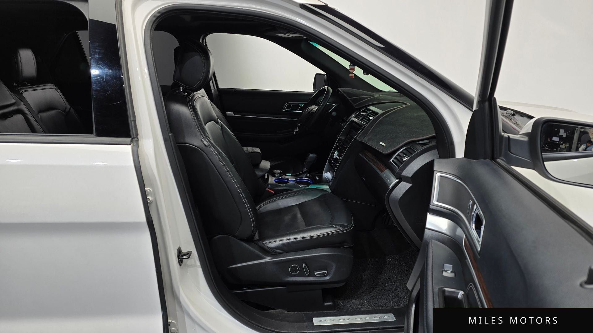 Ford Explorer 2016 — миниатюра 11