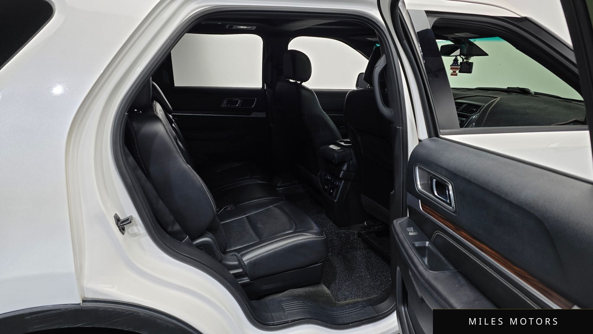 Ford Explorer 2016 — миниатюра 12