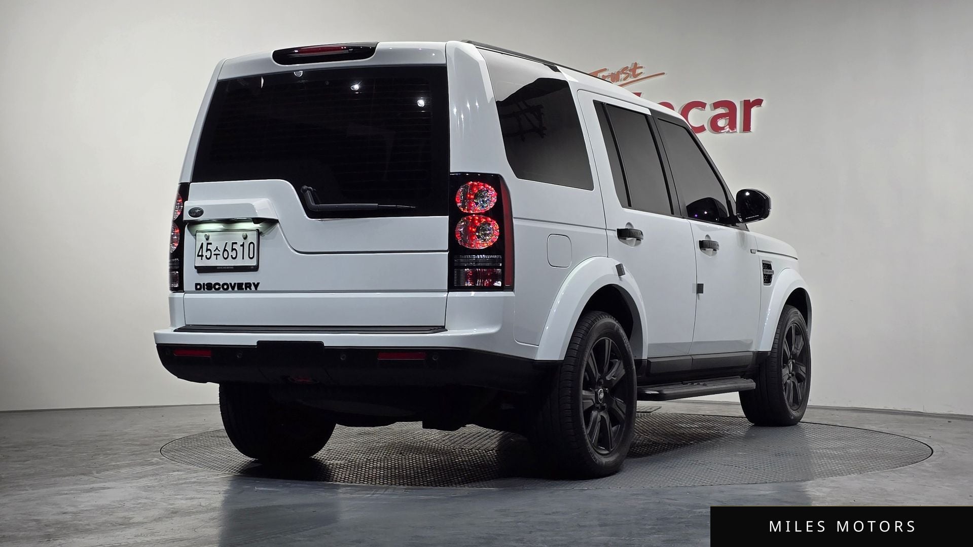 Land Rover Discovery 2015 — миниатюра 2