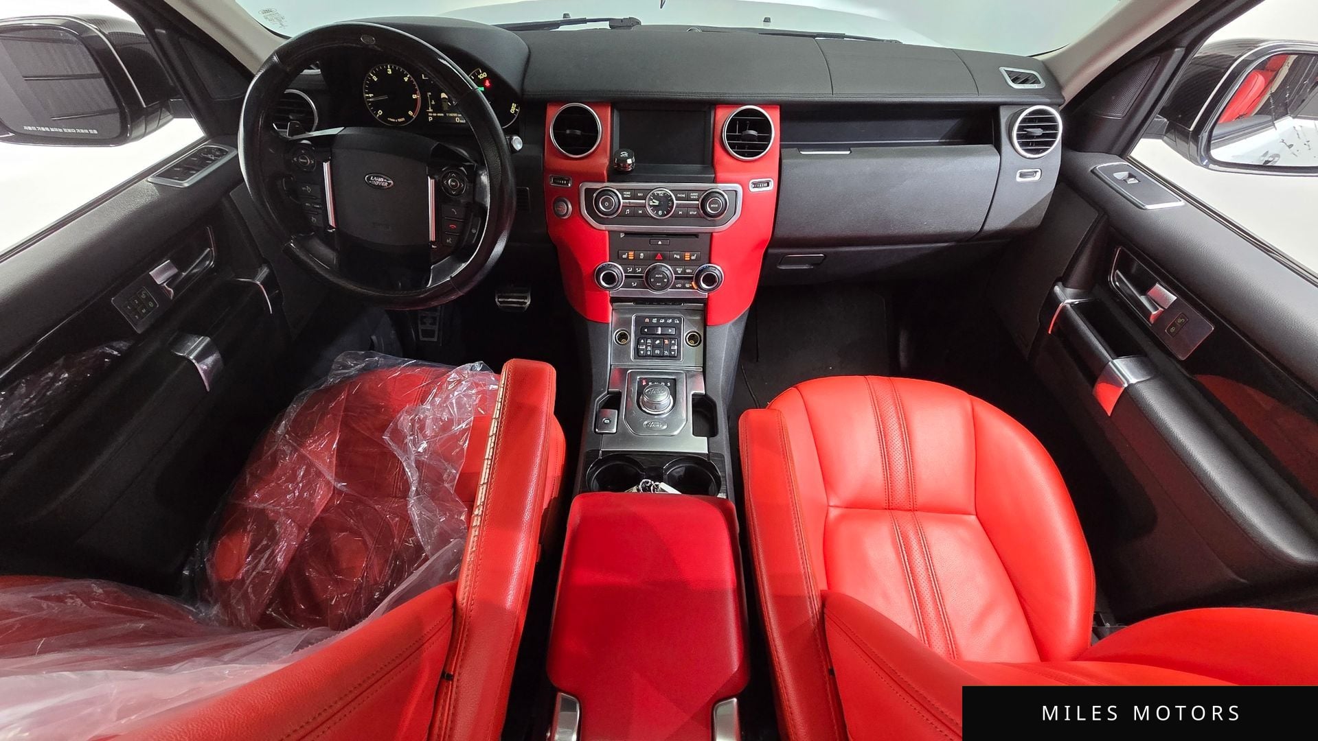 Land Rover Discovery 2015 — миниатюра 7