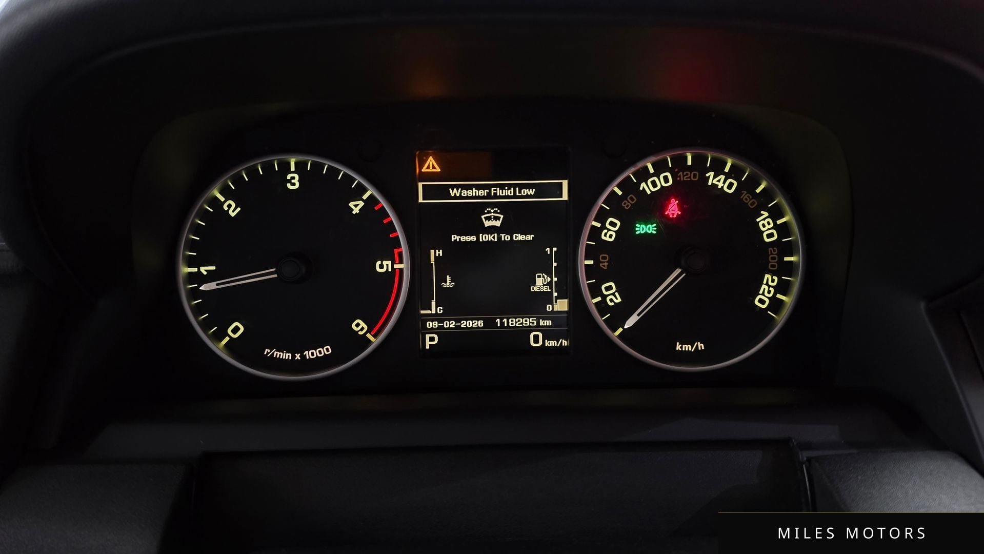 Land Rover Discovery 2015 — миниатюра 8