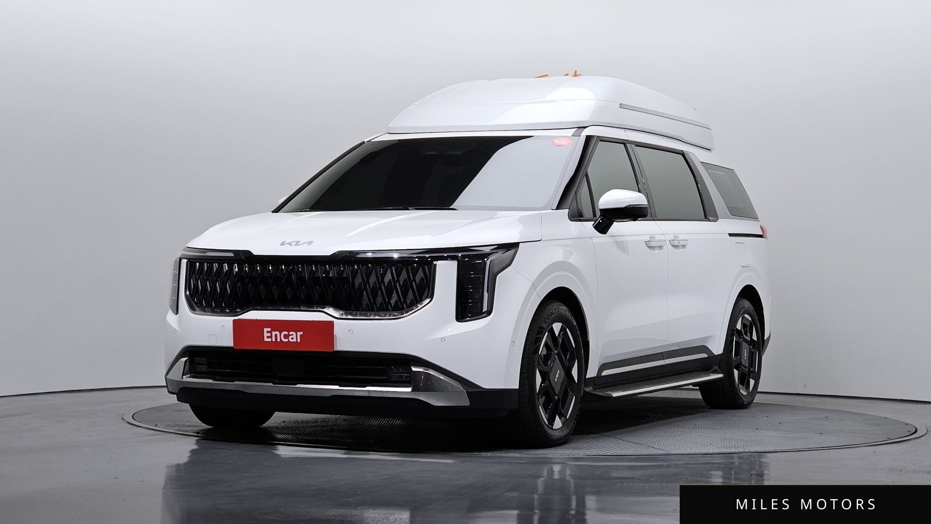 Kia Canival 2025 — фото 1 из 12