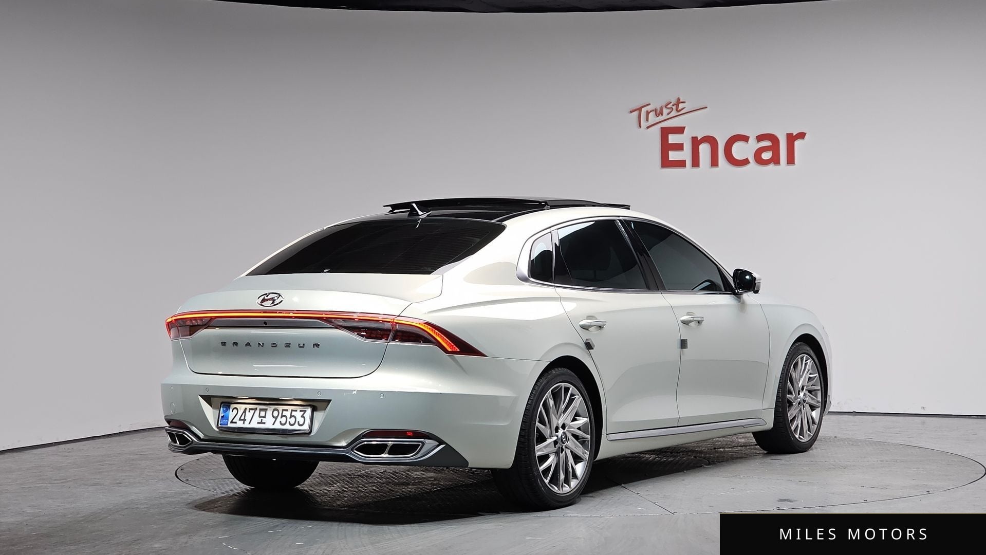 Hyundai Grandeur 2020 — фото 1 из 12