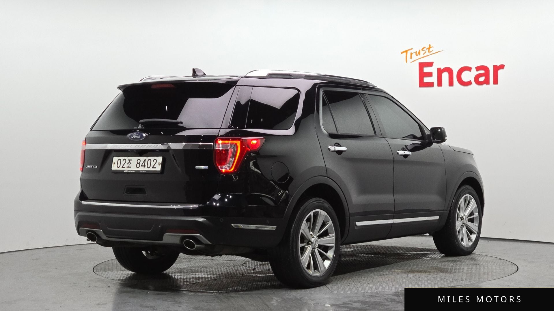 Ford Explorer 2018 — миниатюра 2