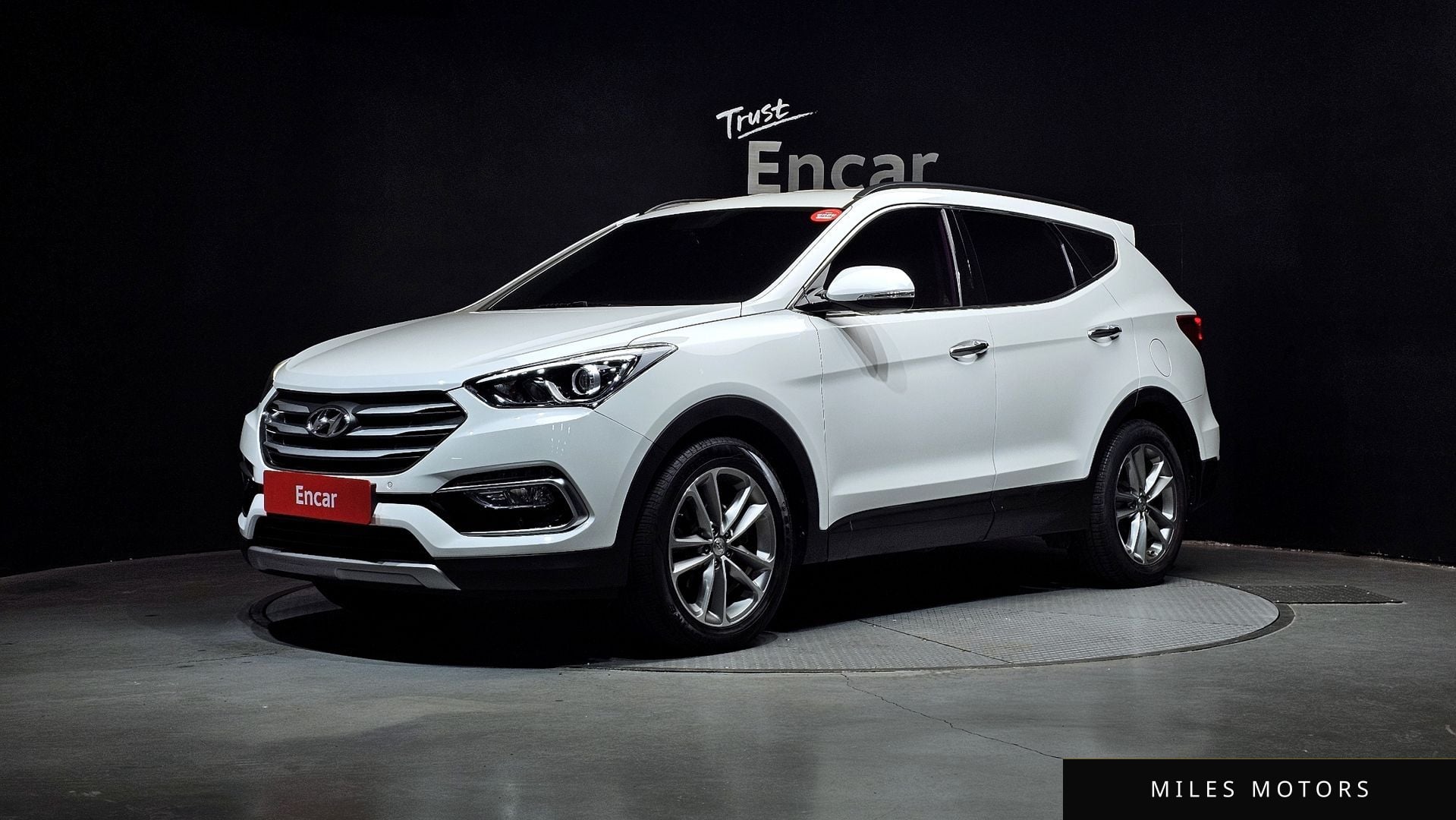 Hyundai Santafe 2017 — фото 1 из 12