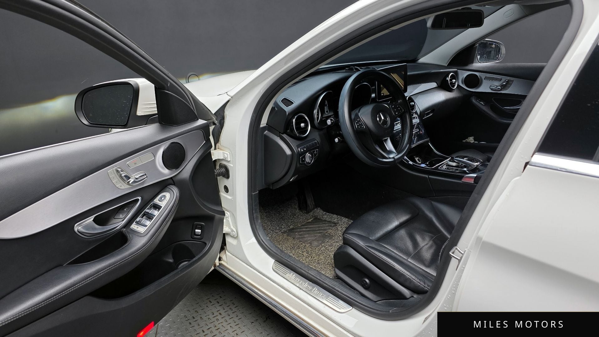 Mercedes-Benz C-Class W205 2018 — миниатюра 11