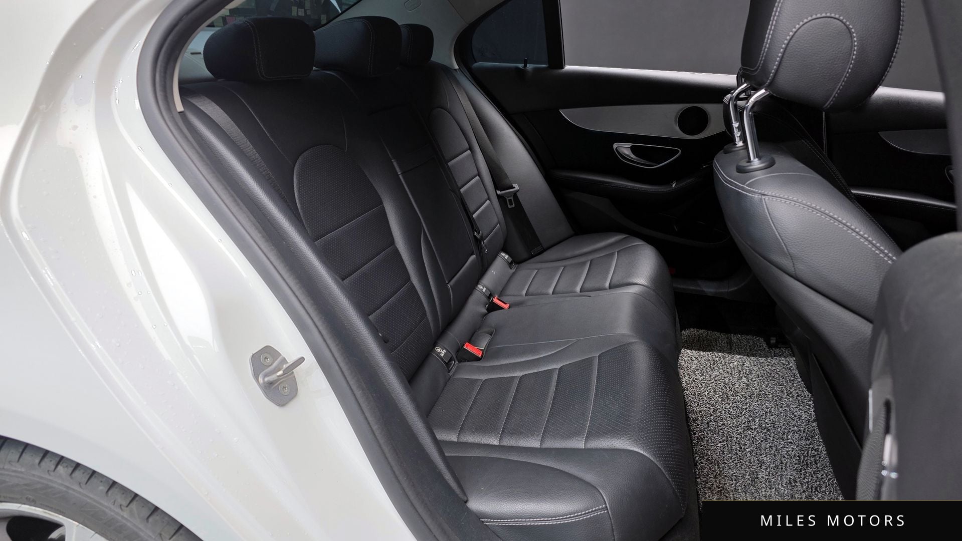 Mercedes-Benz C-Class W205 2018 — миниатюра 12