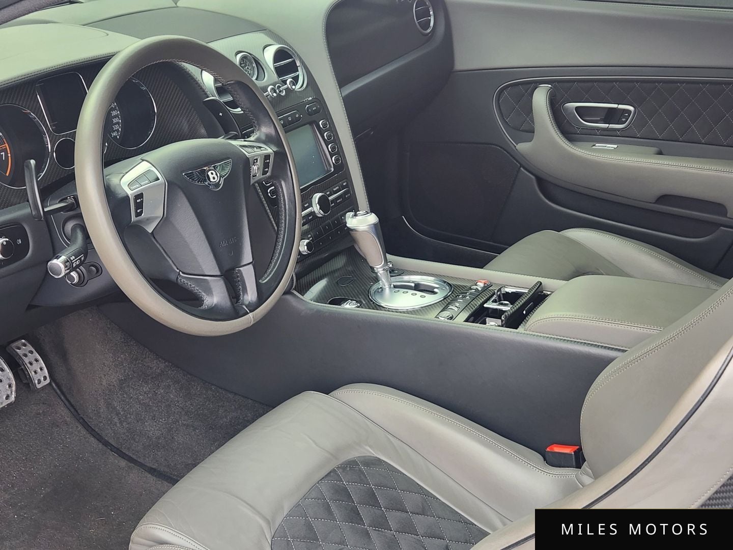 Bentley 컨티넨탈 GT 2010 — миниатюра 5