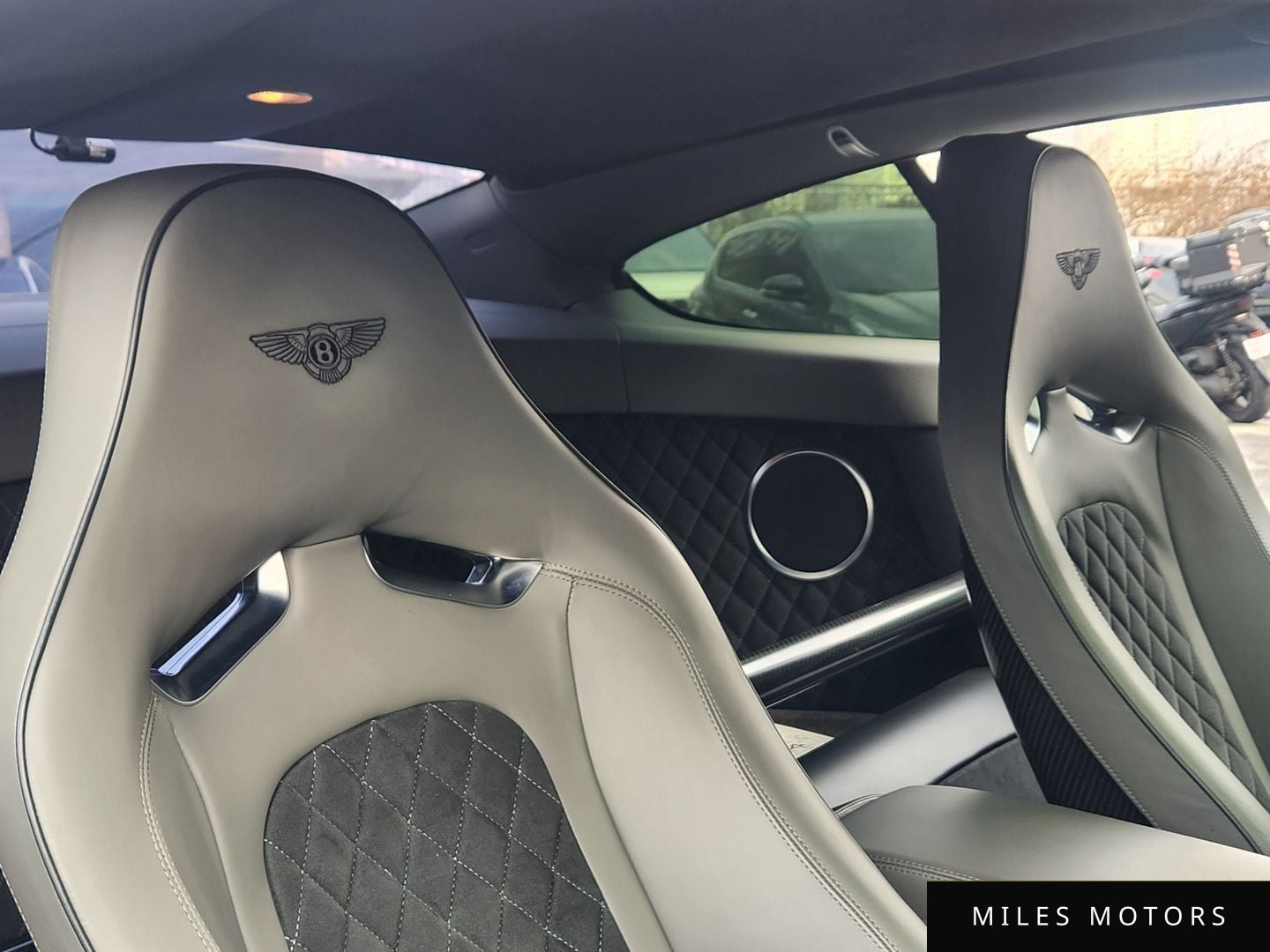 Bentley 컨티넨탈 GT 2010 — миниатюра 6