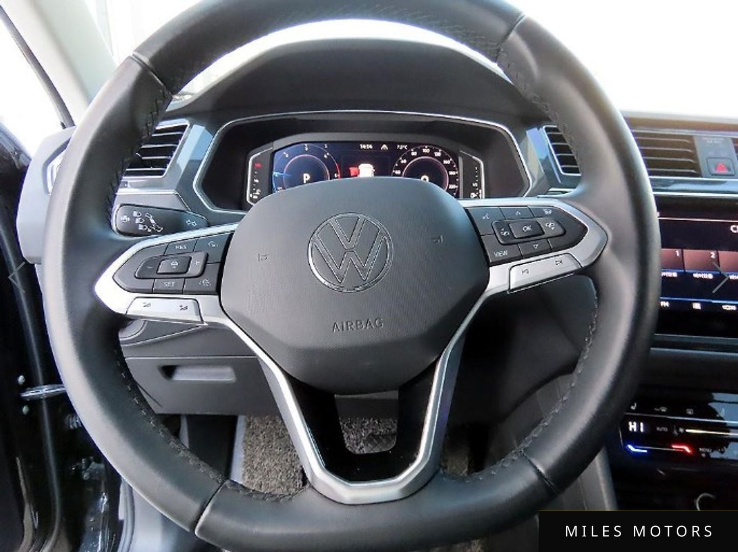 Volkswagen 티구안 2021 — миниатюра 8