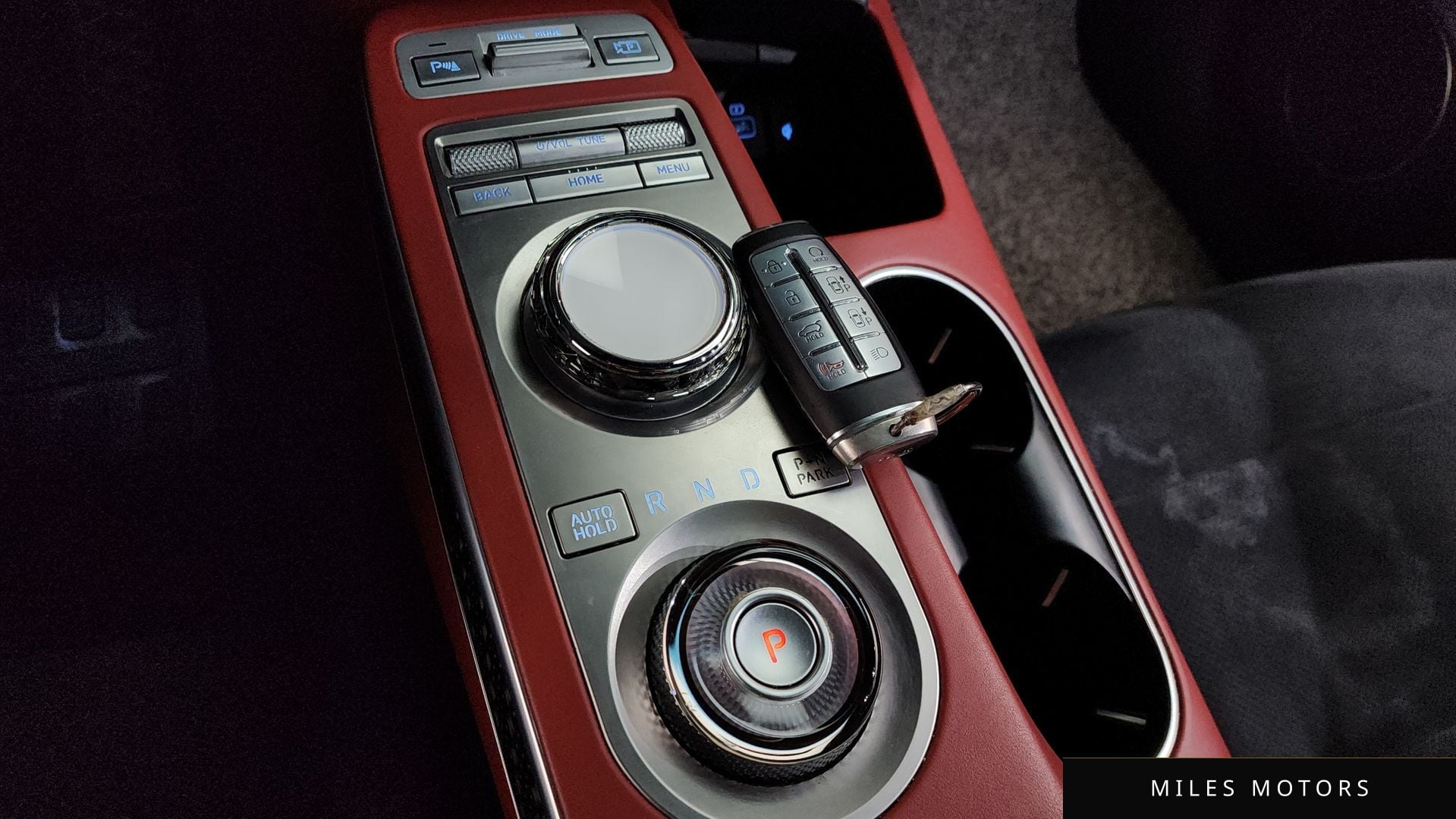 Genesis GV70 2022 — миниатюра 9