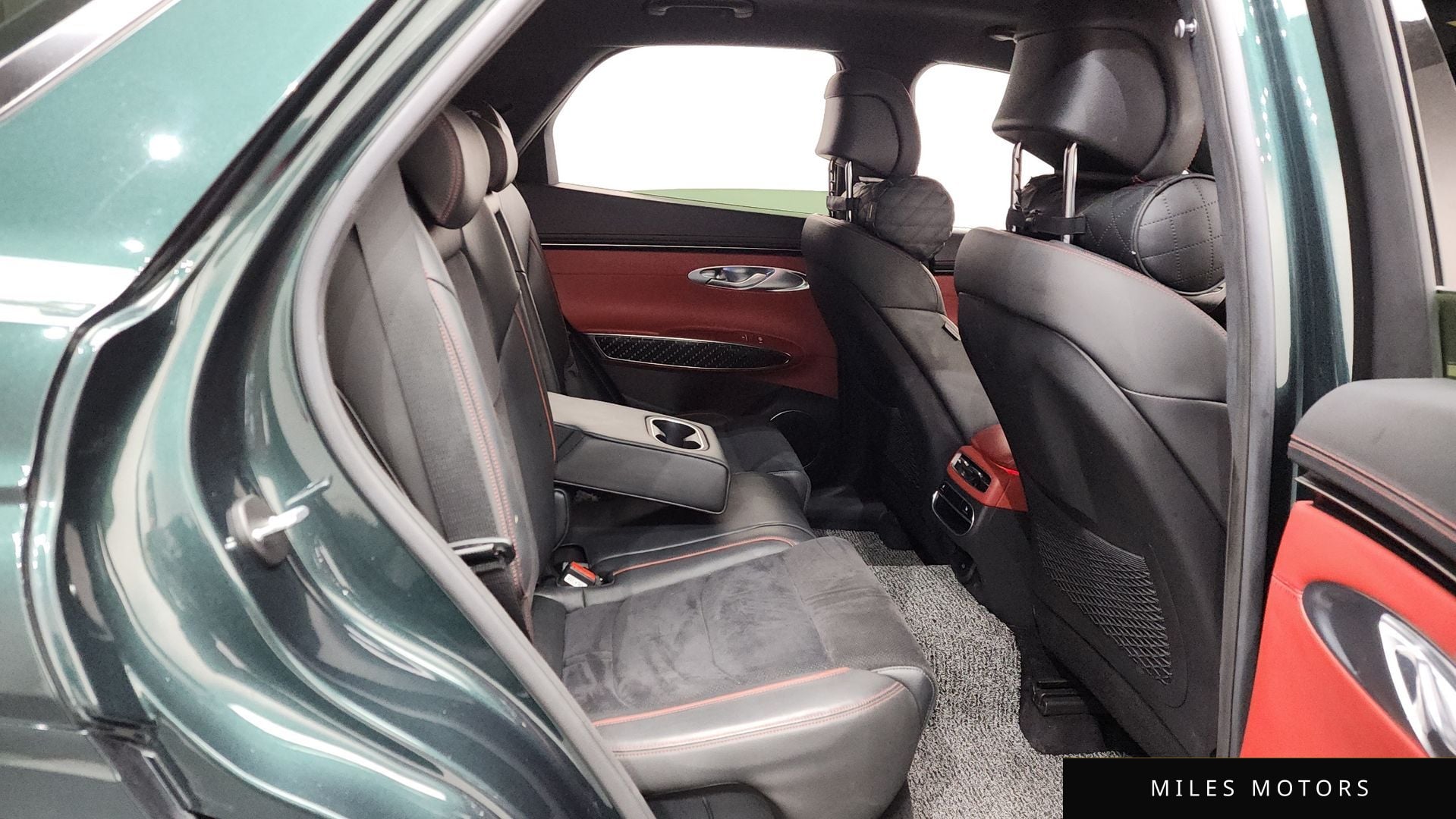 Genesis GV70 2022 — миниатюра 12