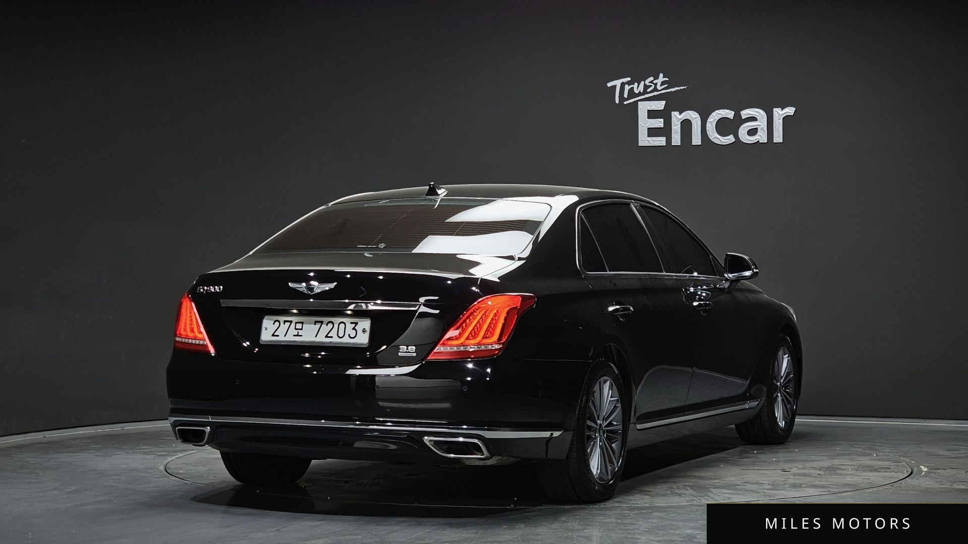 Genesis EQ900 2017 — миниатюра 2