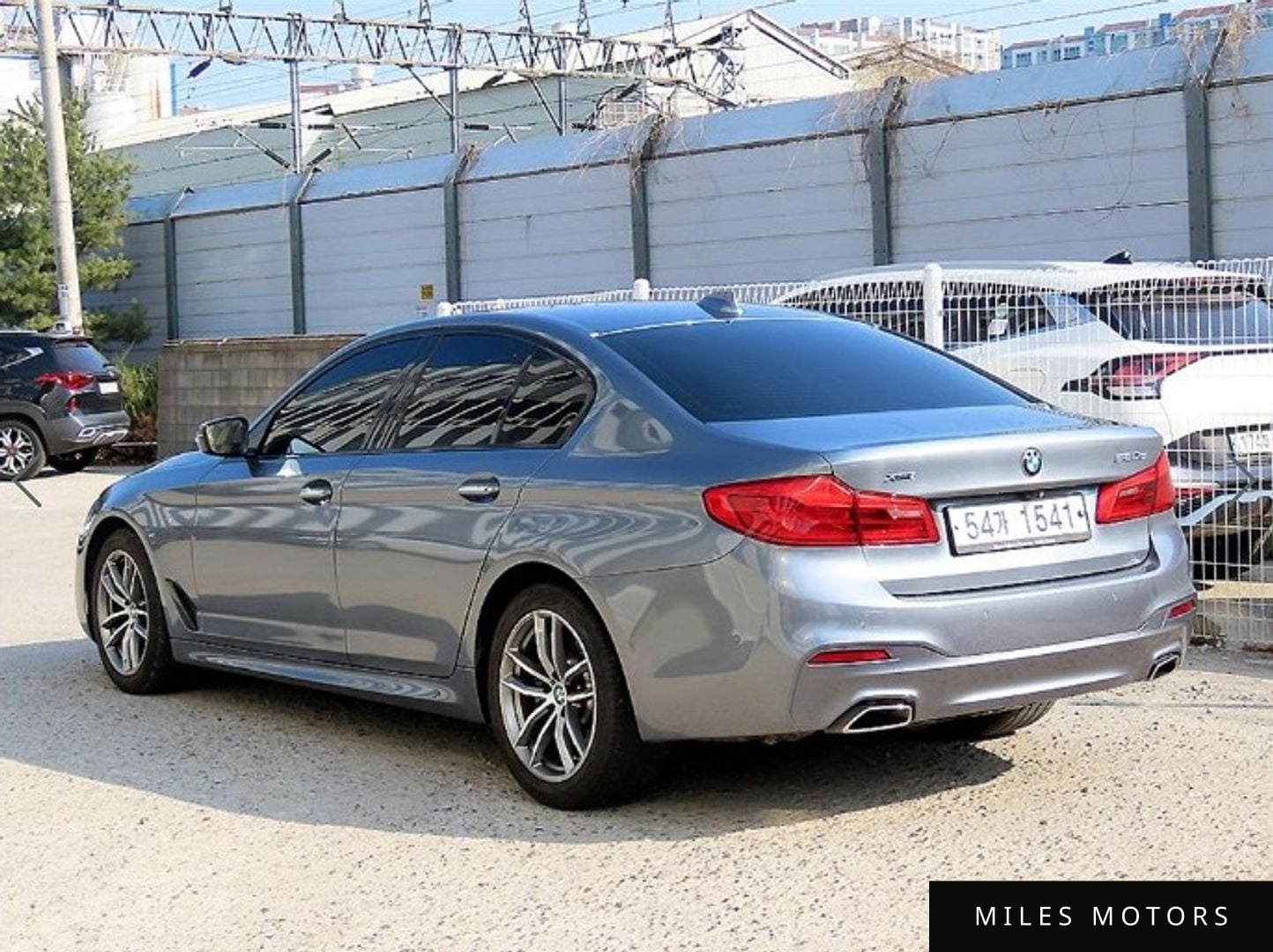 BMW 5 Series (G30) 2017 — миниатюра 3