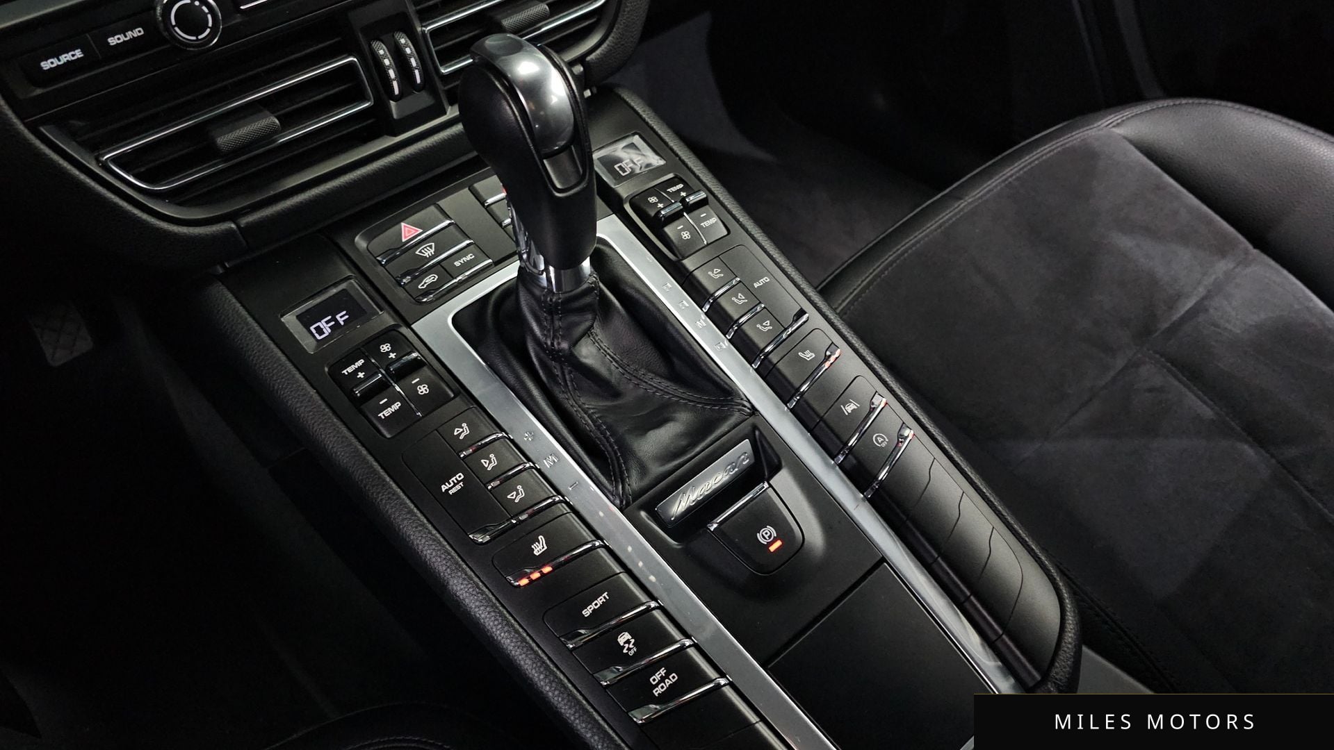 Porsche Macan 2020 — миниатюра 9