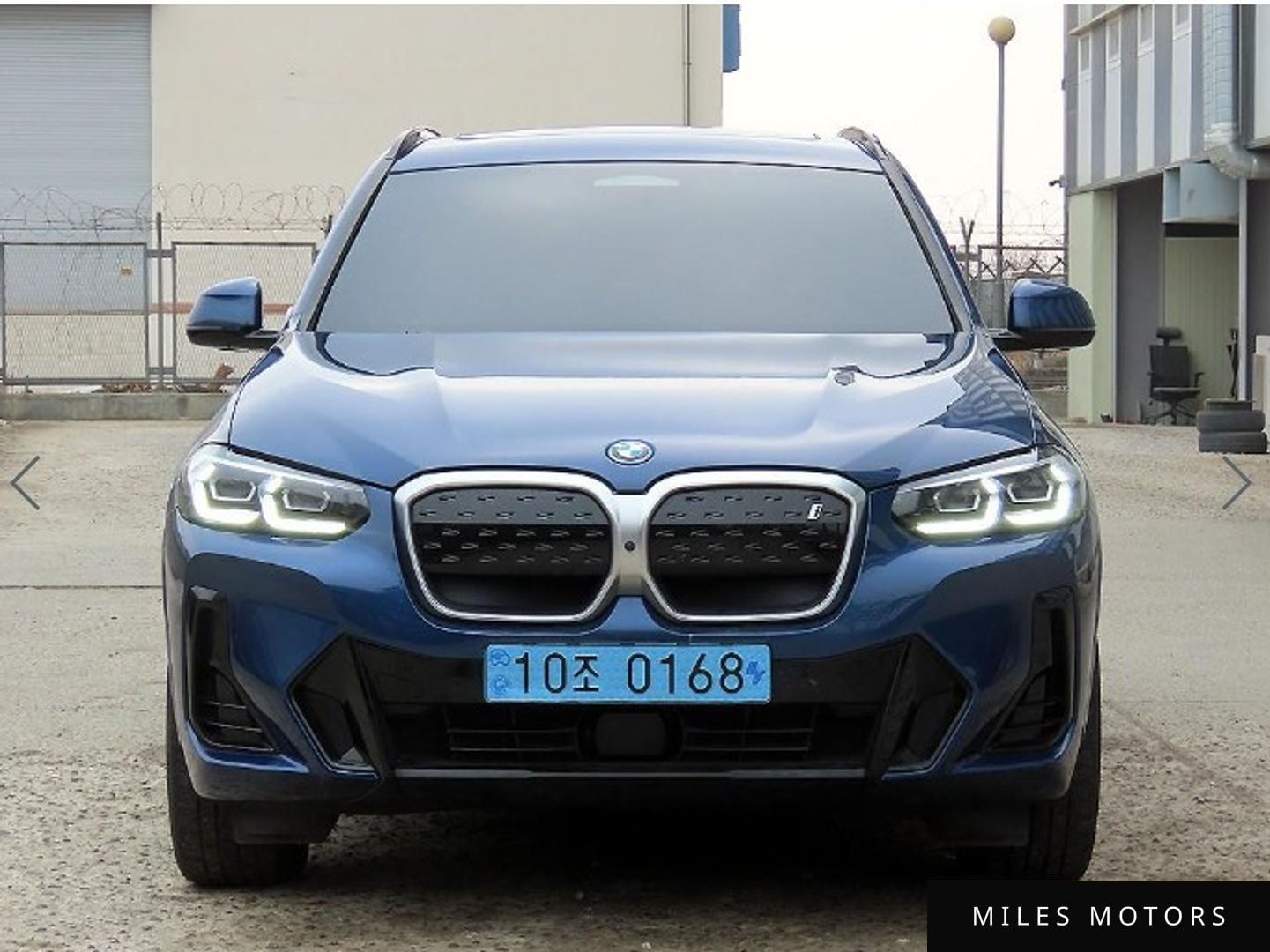 BMW iX3 2022 — фото 1 из 12