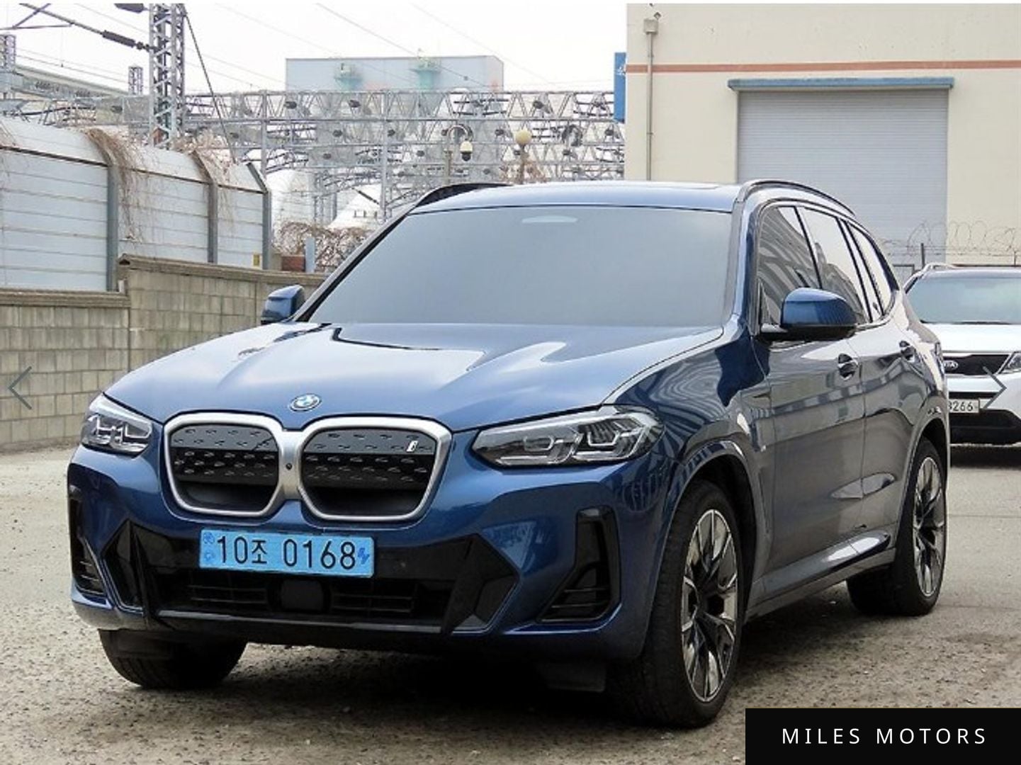 BMW iX3 2022 — миниатюра 2