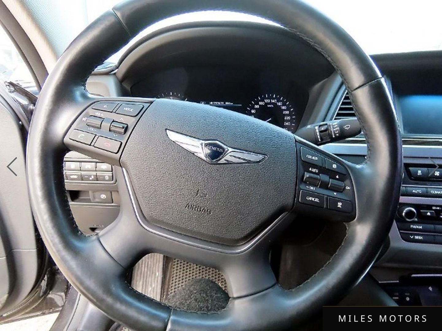 Genesis G80 2018 — миниатюра 8