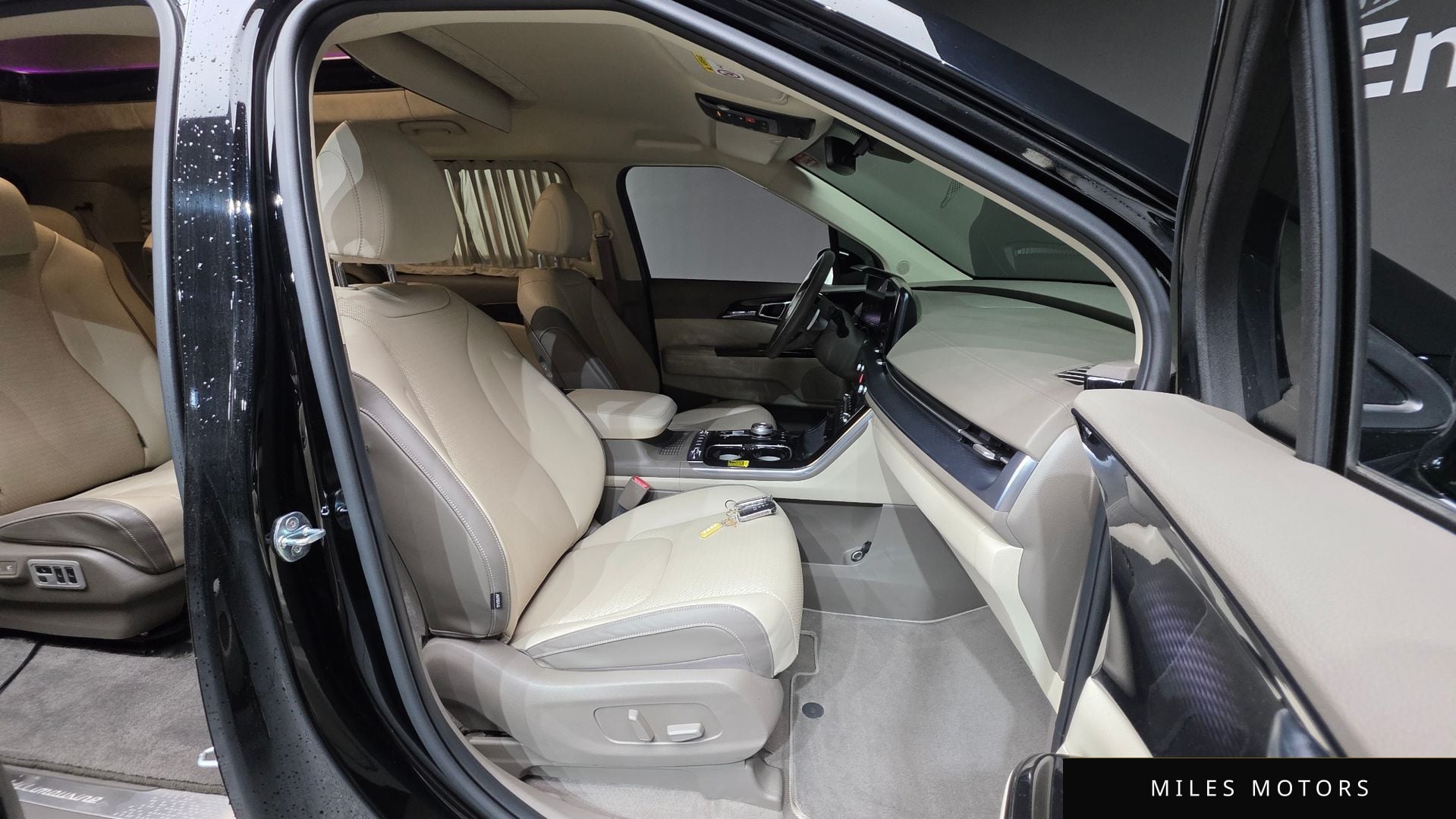 Kia Carnival 2022 — миниатюра 10