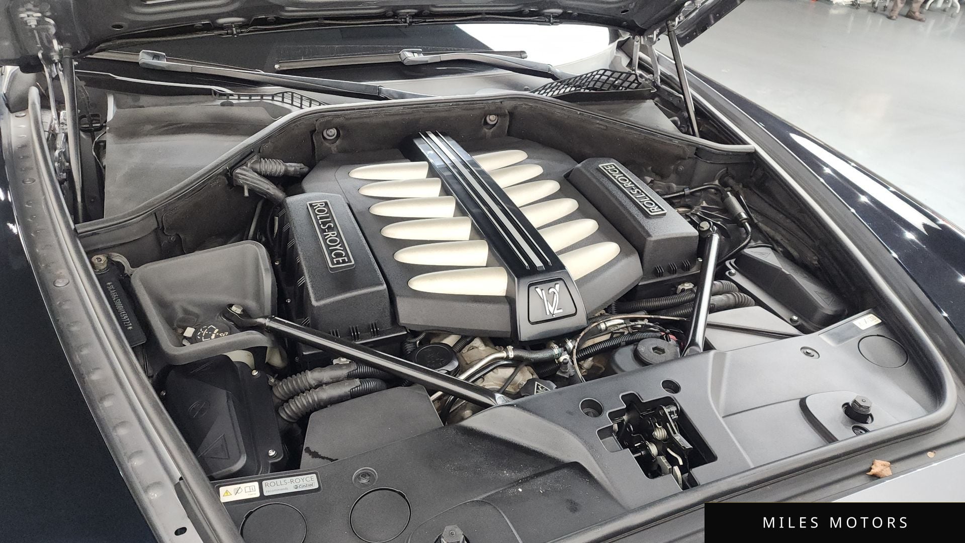 Rolls-Royce 고스트 2013 — миниатюра 6
