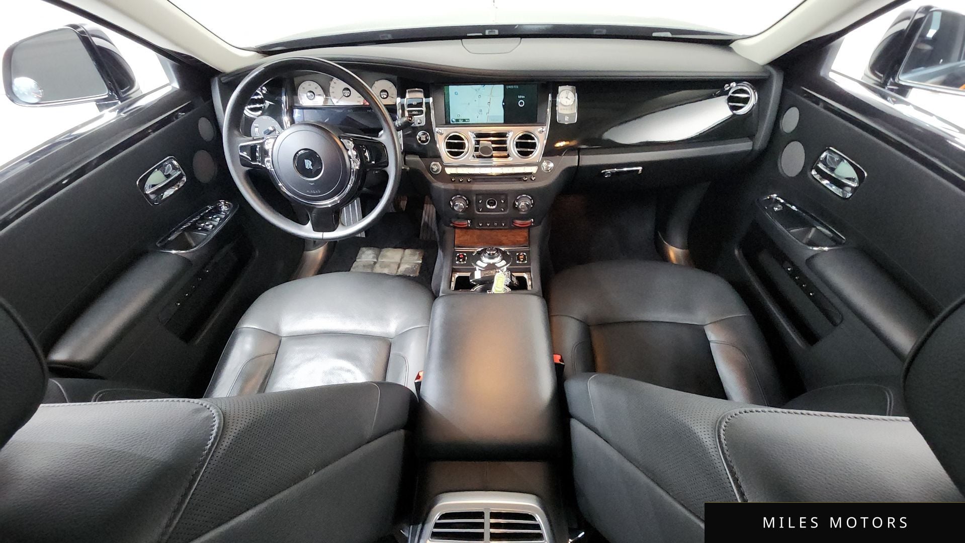 Rolls-Royce 고스트 2013 — миниатюра 7
