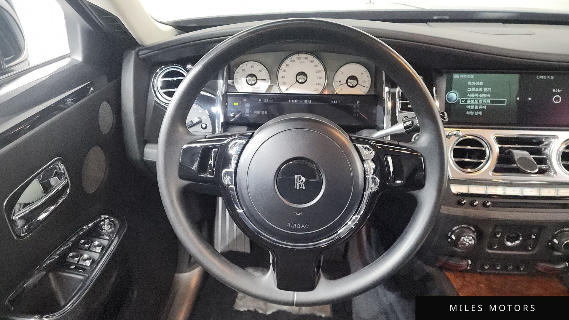 Rolls-Royce 고스트 2013 — миниатюра 13