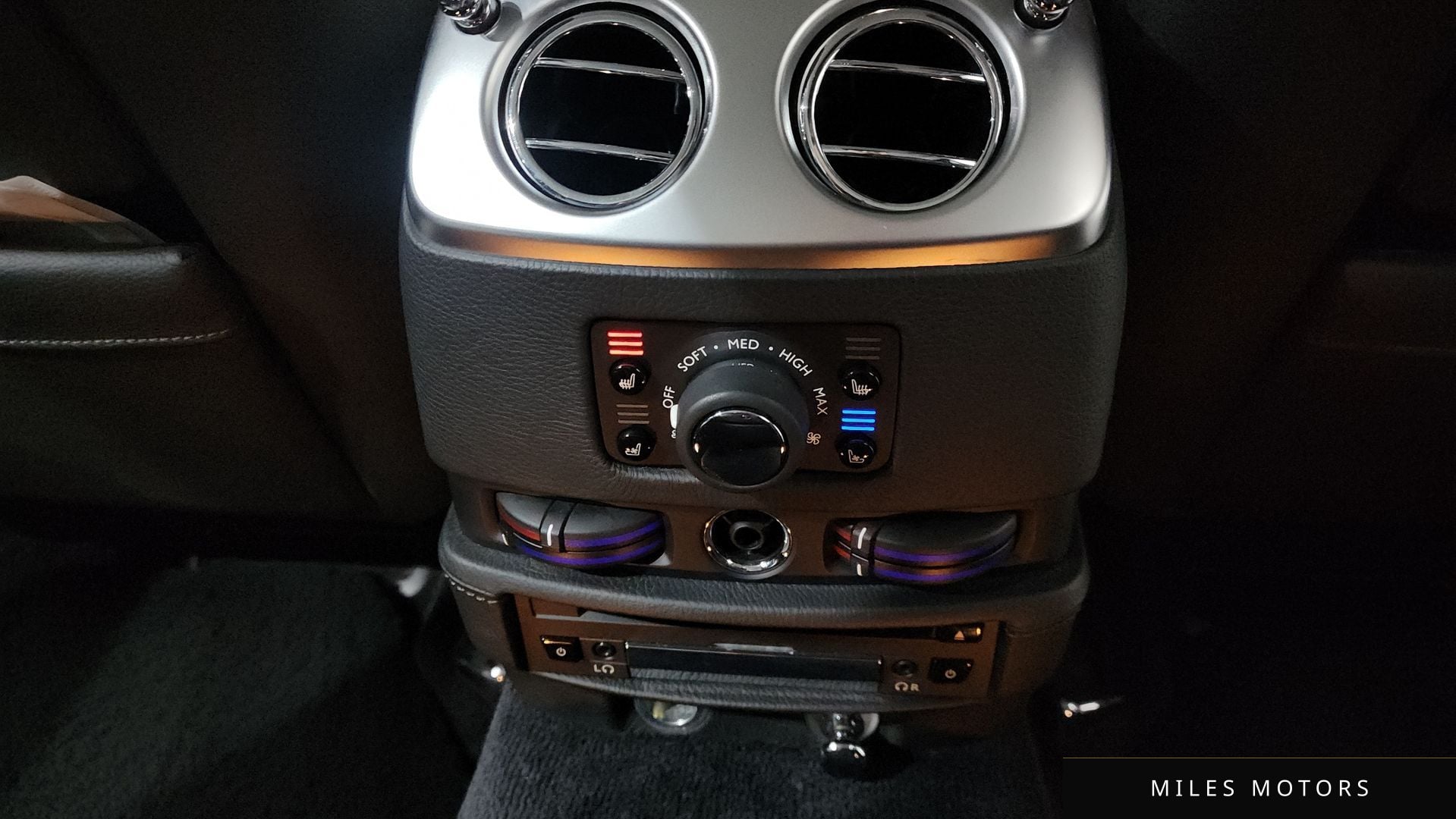 Rolls-Royce 고스트 2013 — миниатюра 19