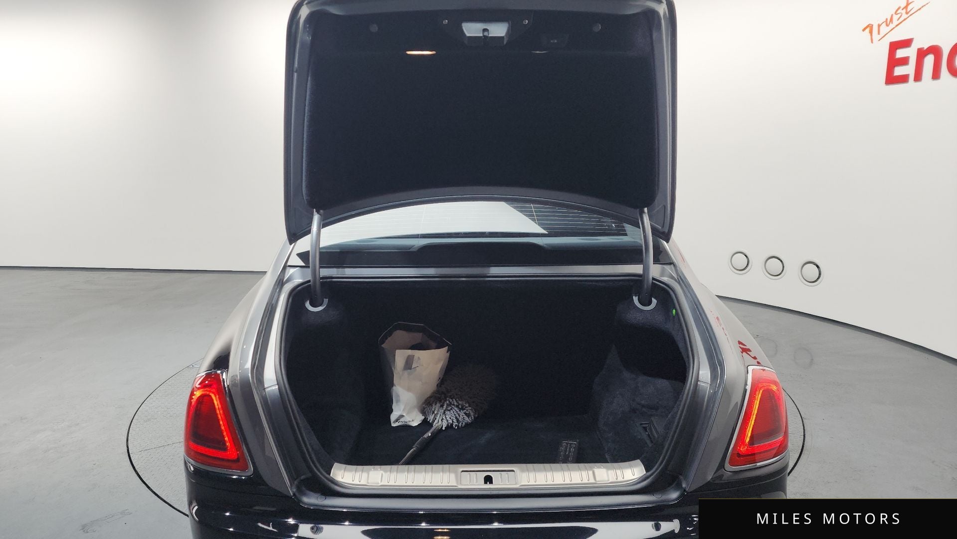 Rolls-Royce 고스트 2013 — миниатюра 20