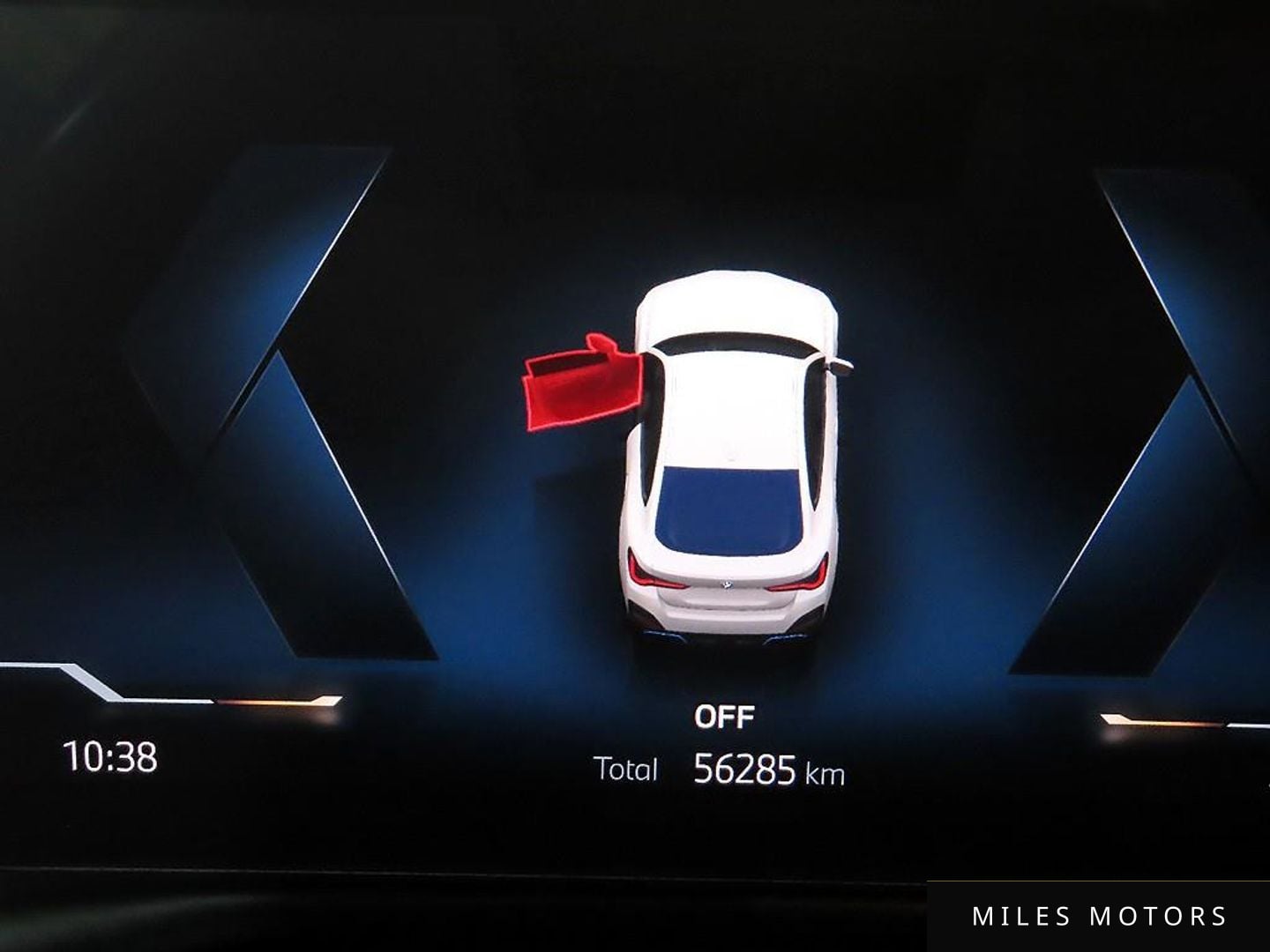 BMW i4 2022 — миниатюра 9
