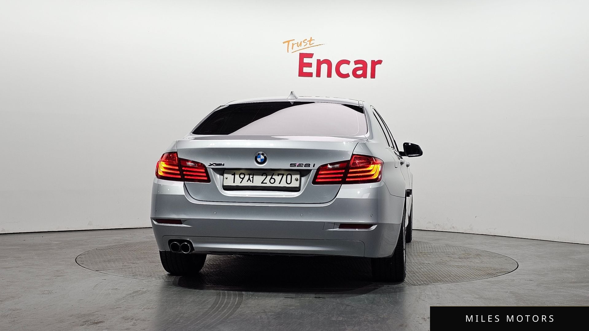BMW 5 Series (F10) 2015 — миниатюра 4