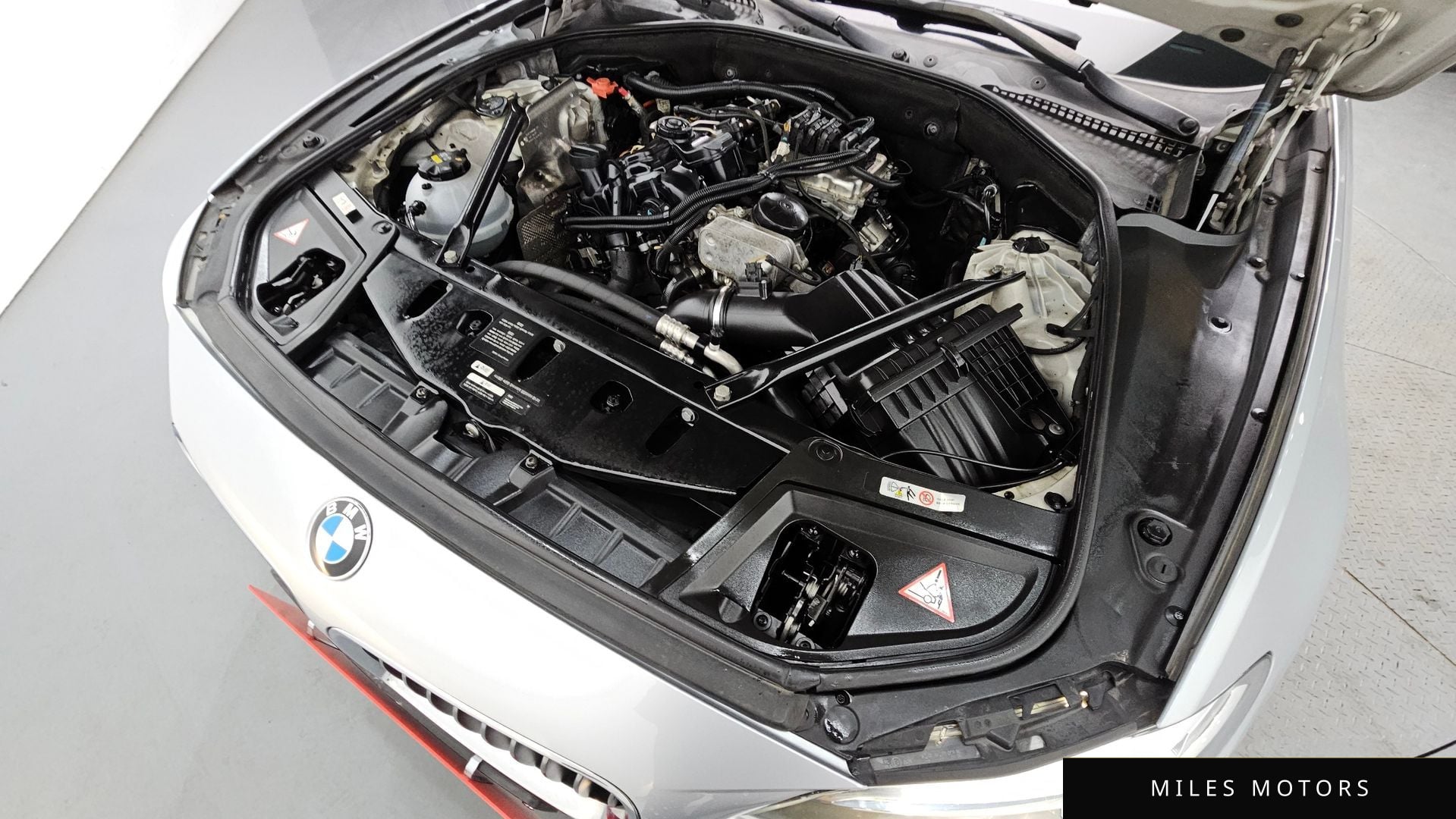 BMW 5 Series (F10) 2015 — миниатюра 6