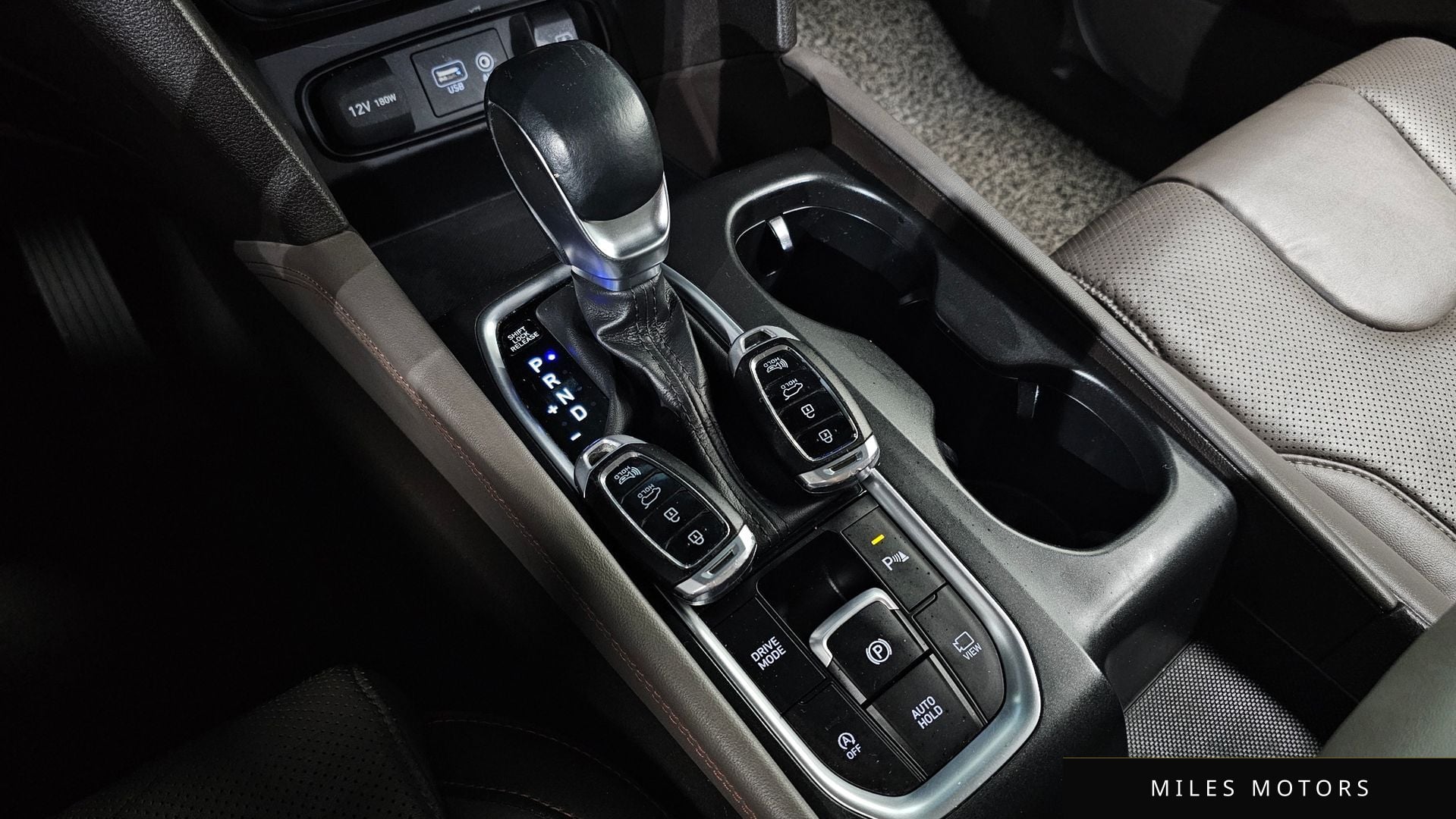 Hyundai Santafe 2019 — миниатюра 9